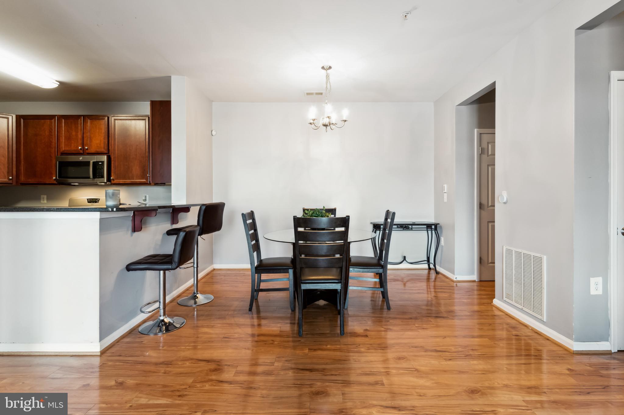 THE ADDISON AT ST PAUL - Residential