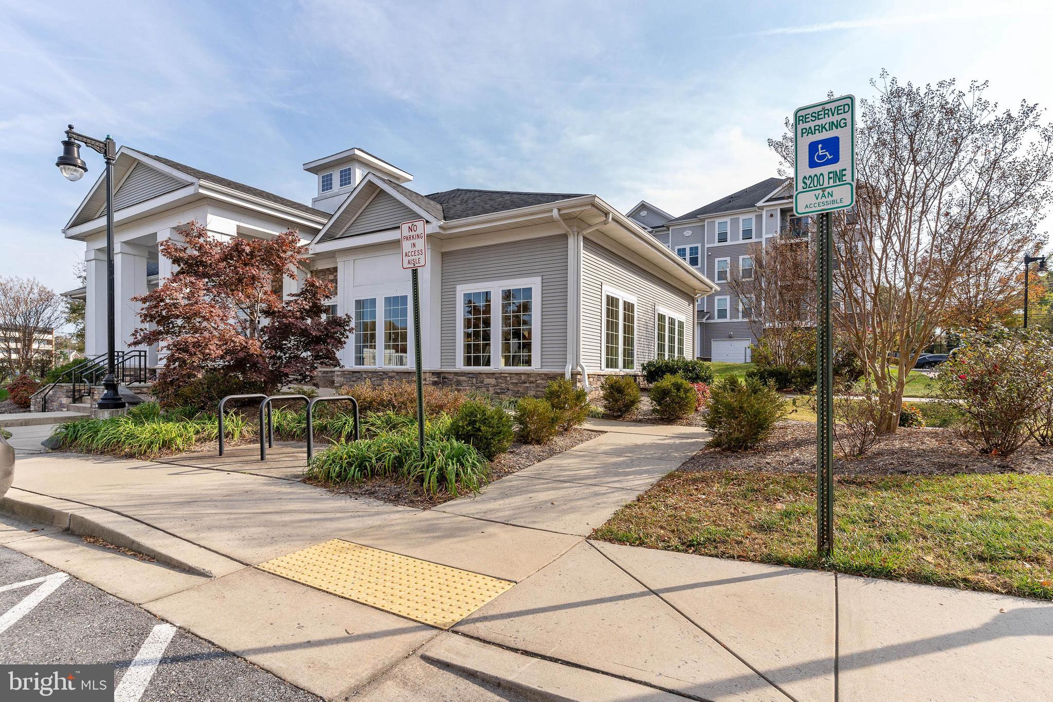 THE ADDISON AT ST PAUL - Residential