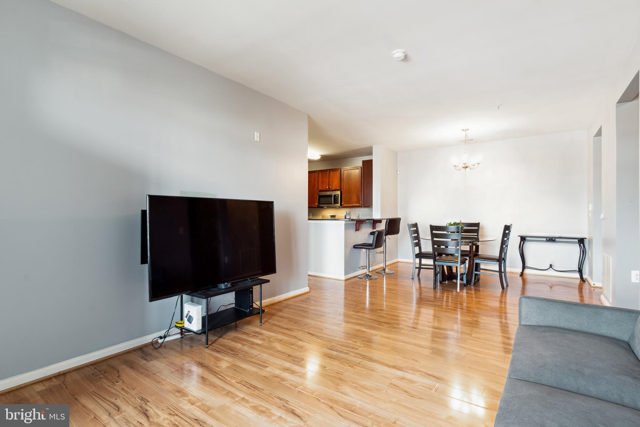 THE ADDISON AT ST PAUL - Residential