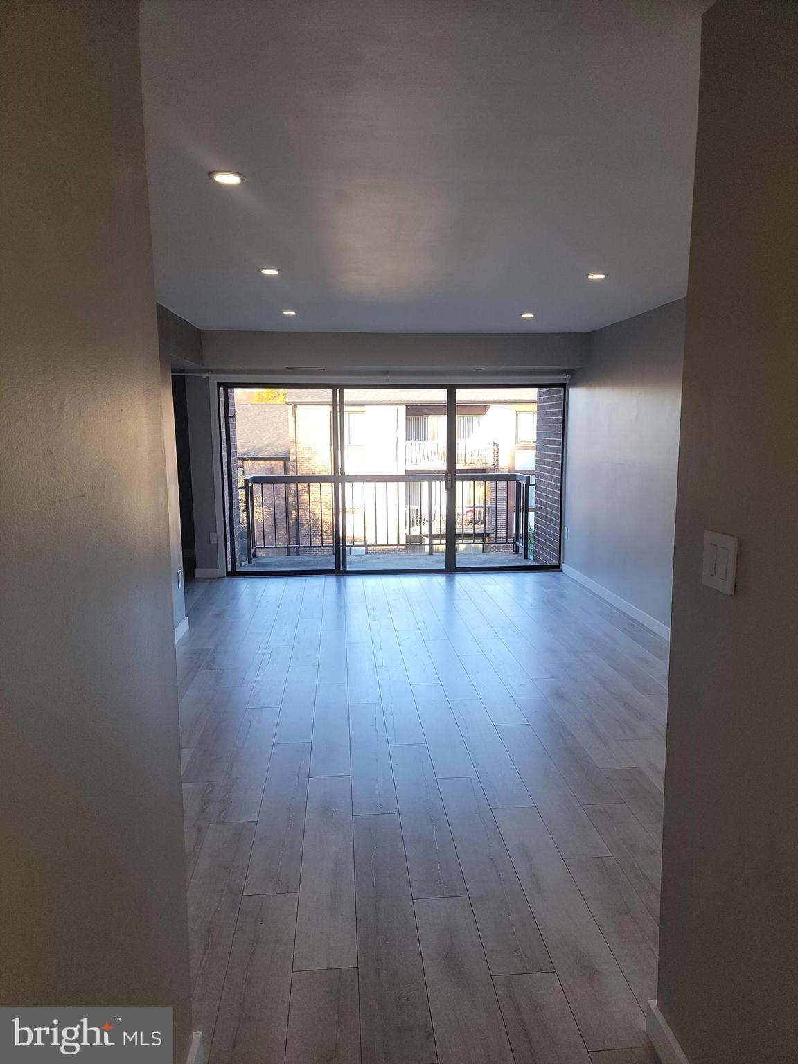 HAWTHORNE VILLAGE - Residential Lease