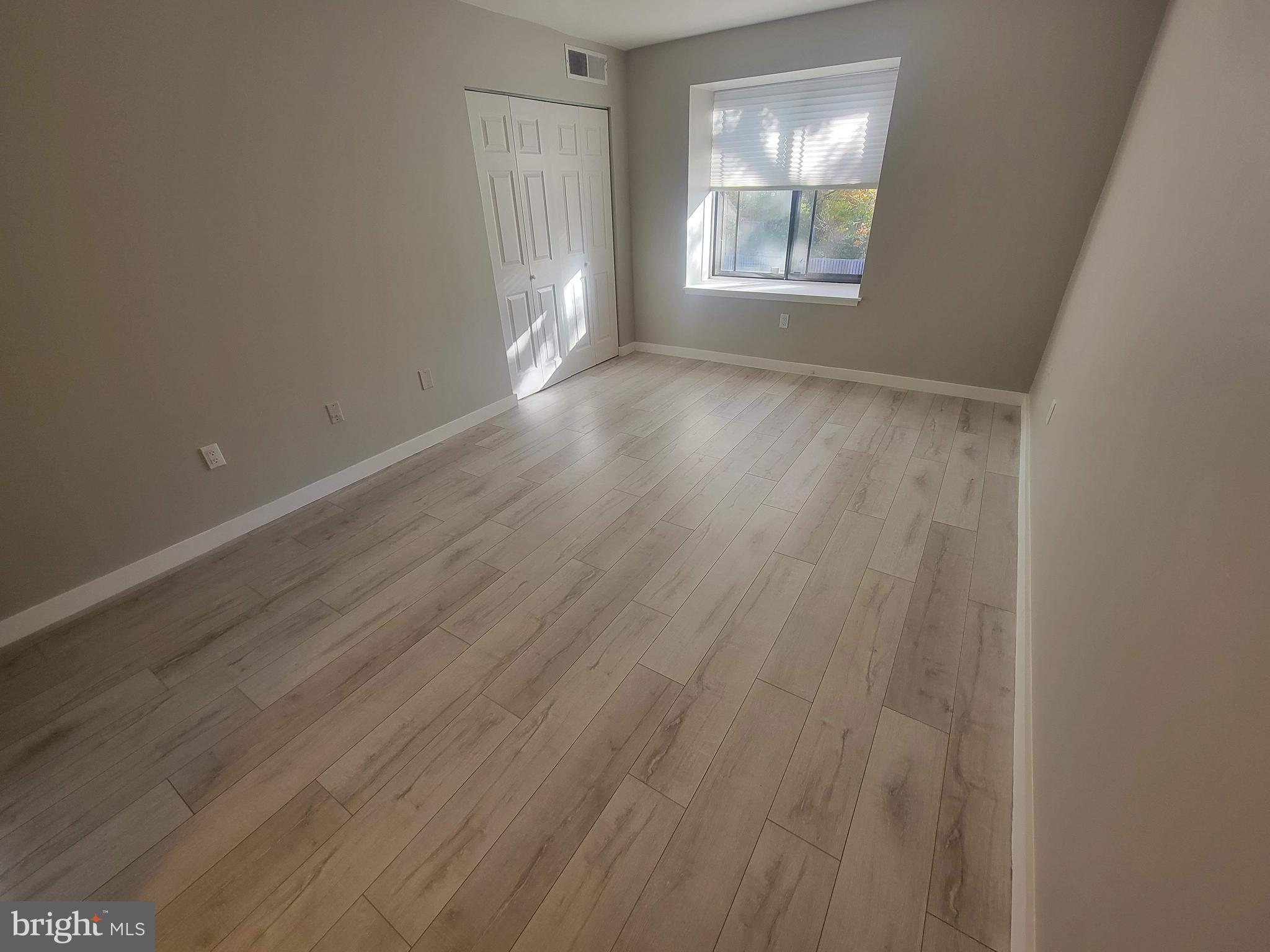 HAWTHORNE VILLAGE - Residential Lease