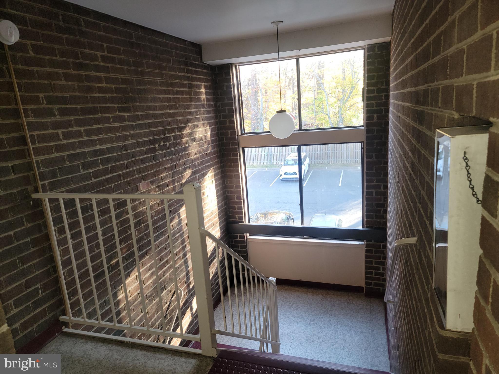 HAWTHORNE VILLAGE - Residential Lease