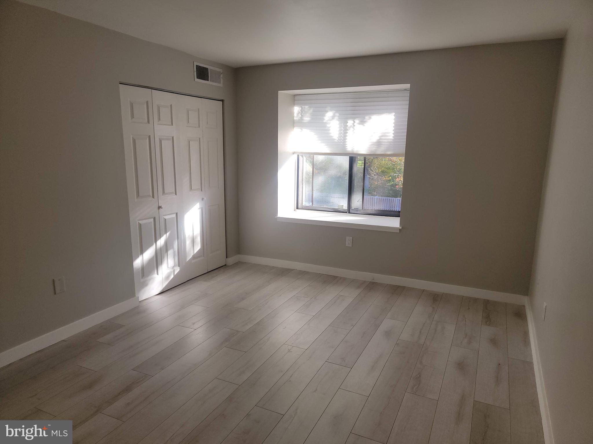 HAWTHORNE VILLAGE - Residential Lease