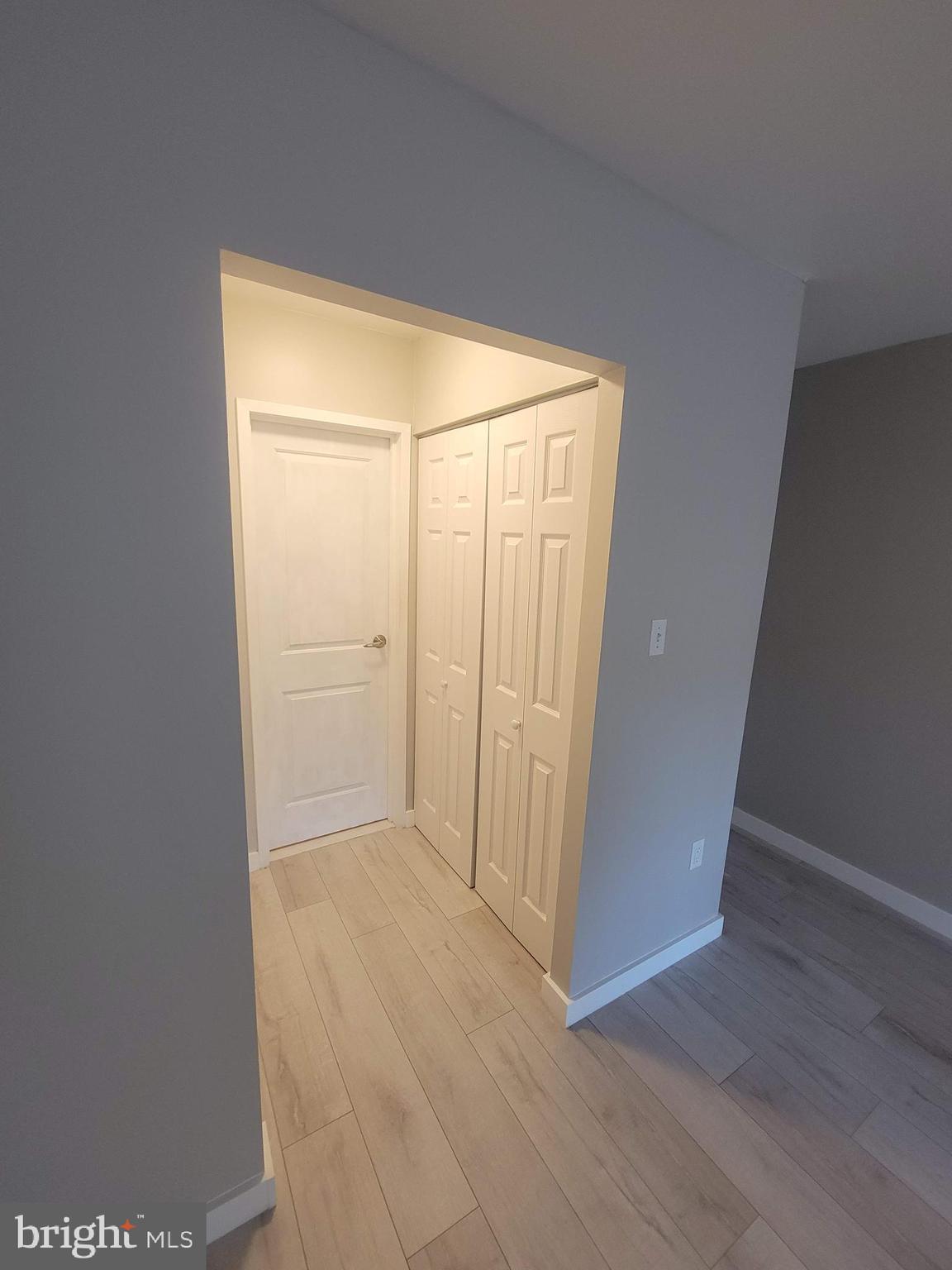 HAWTHORNE VILLAGE - Residential Lease