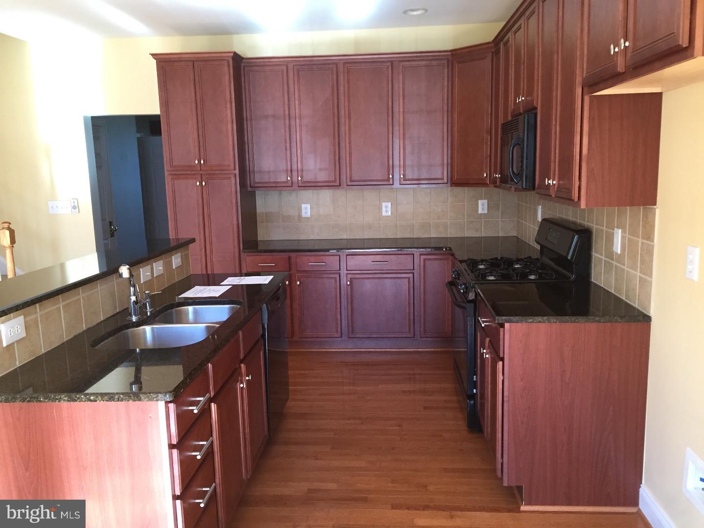 ARBOR POINT - Residential