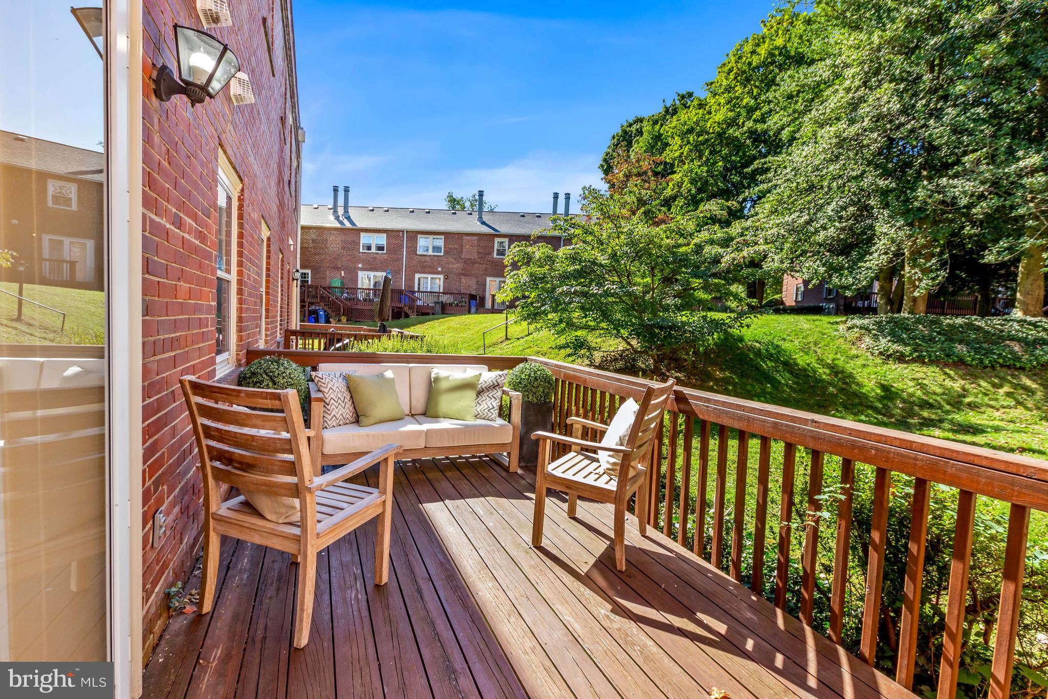 KENWOOD FOREST - Residential