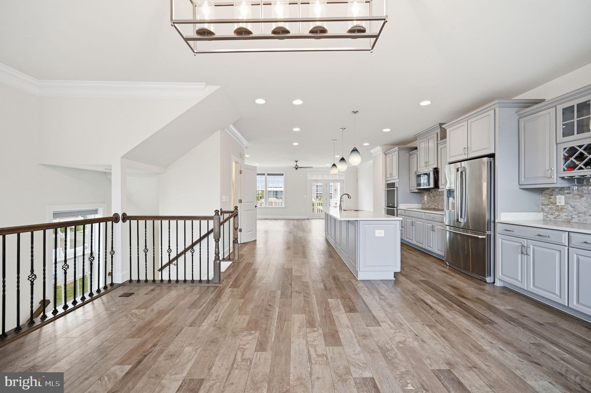 8808 ENGLEWOOD FARMS DRIVE
