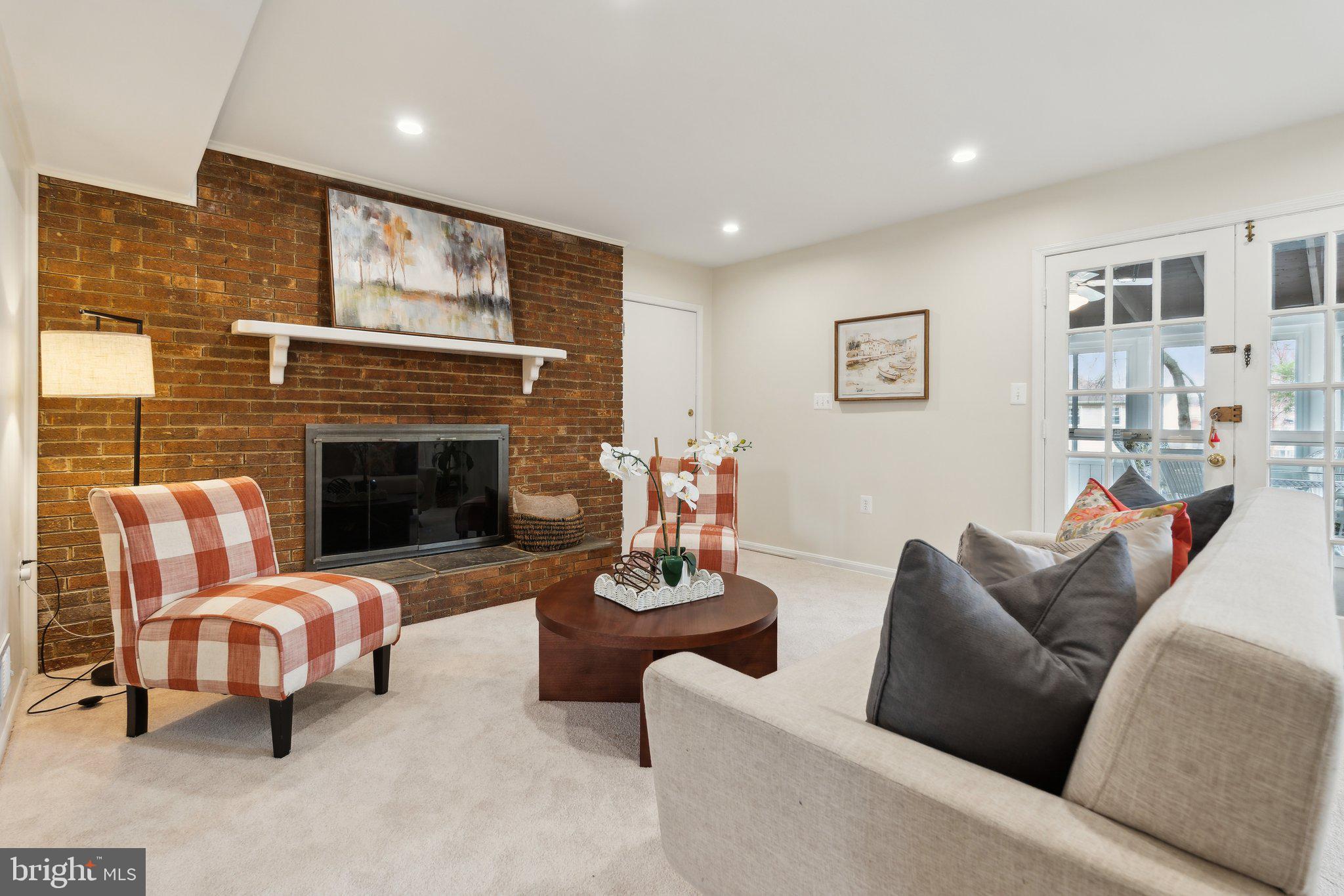 NORBECK ESTATES - Residential