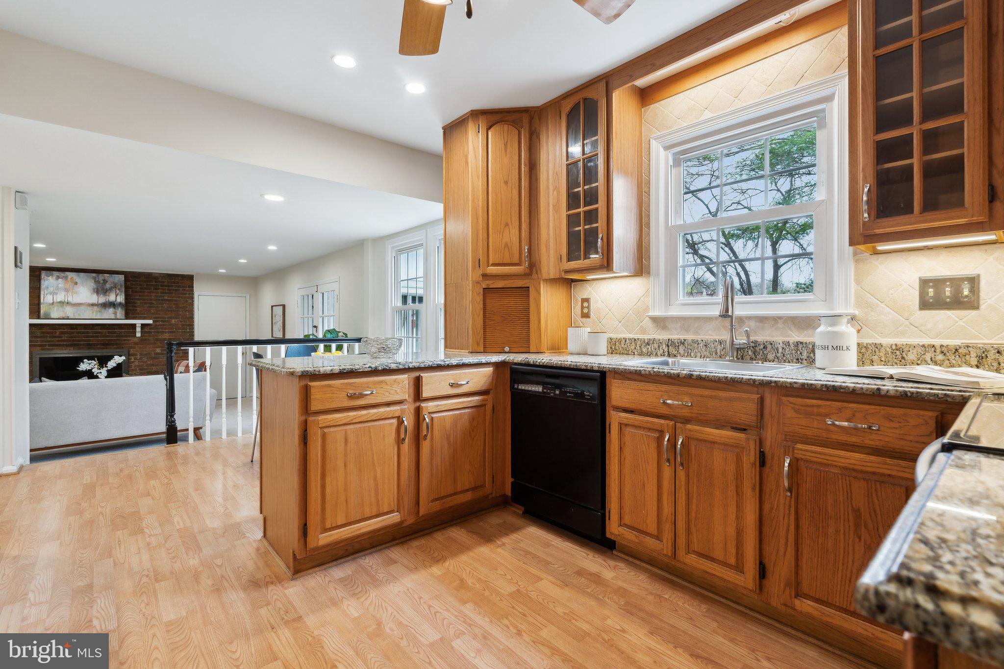 NORBECK ESTATES - Residential