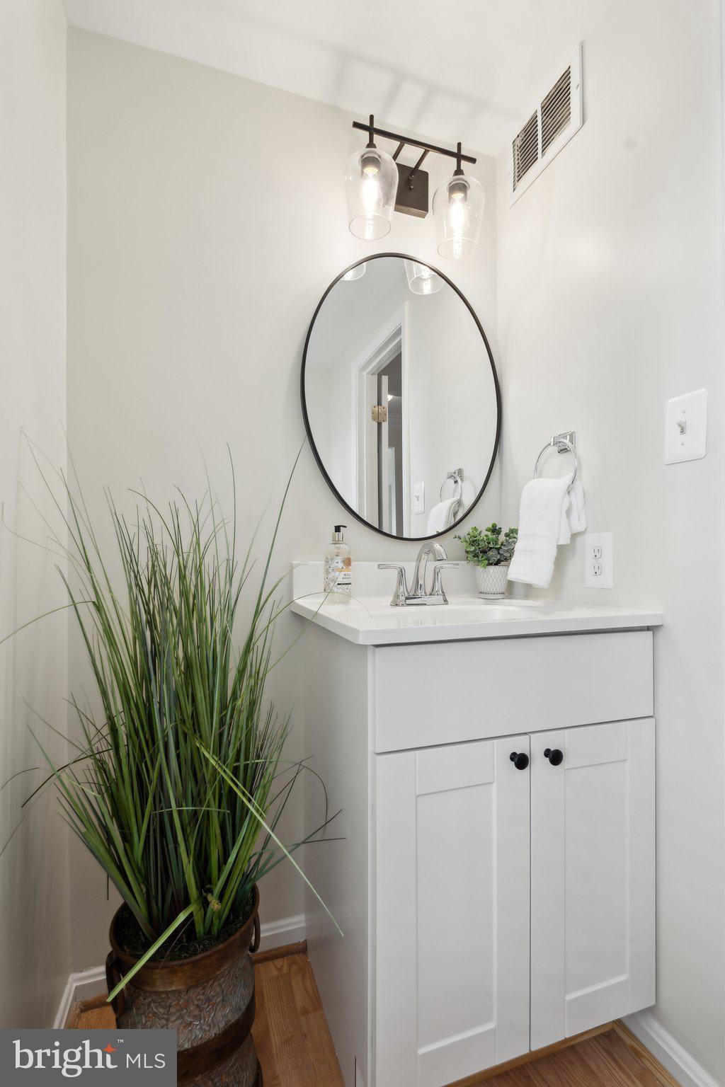 NORBECK ESTATES - Residential