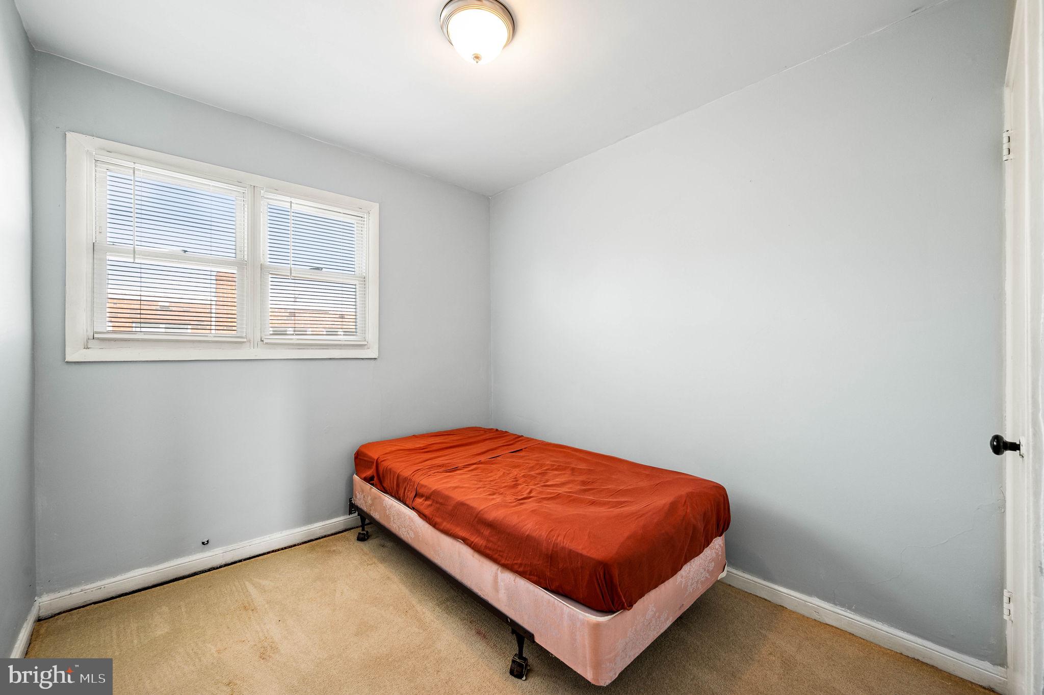 ELMWOOD PARK - Residential