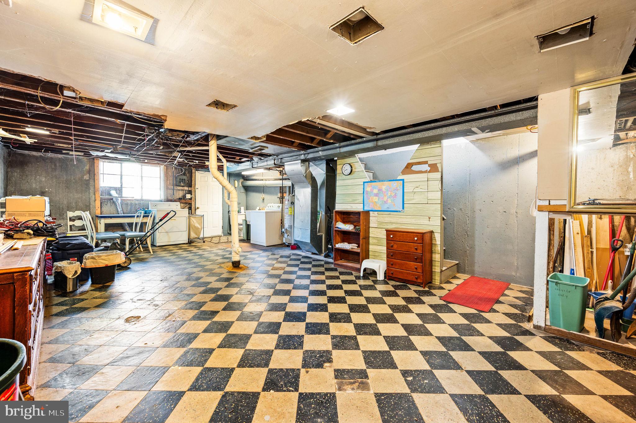 ELMWOOD PARK - Residential