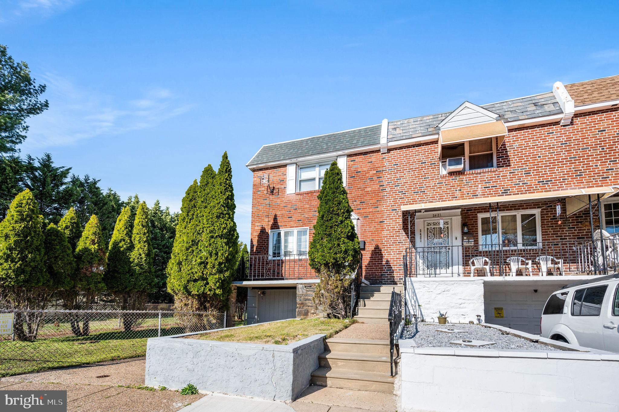 ELMWOOD PARK - Residential