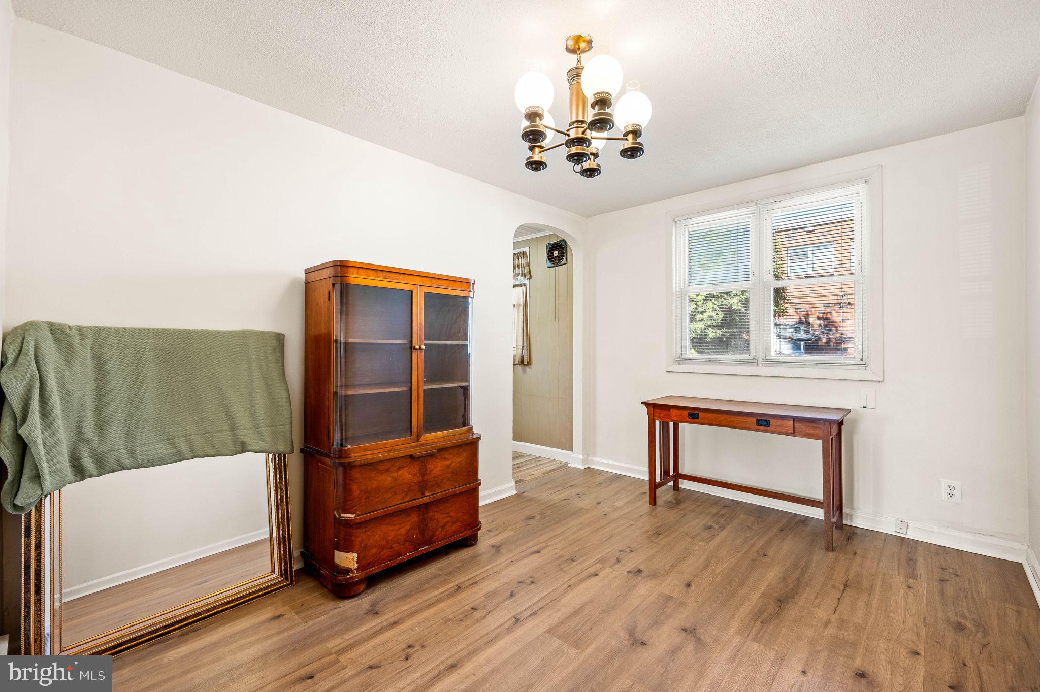 ELMWOOD PARK - Residential