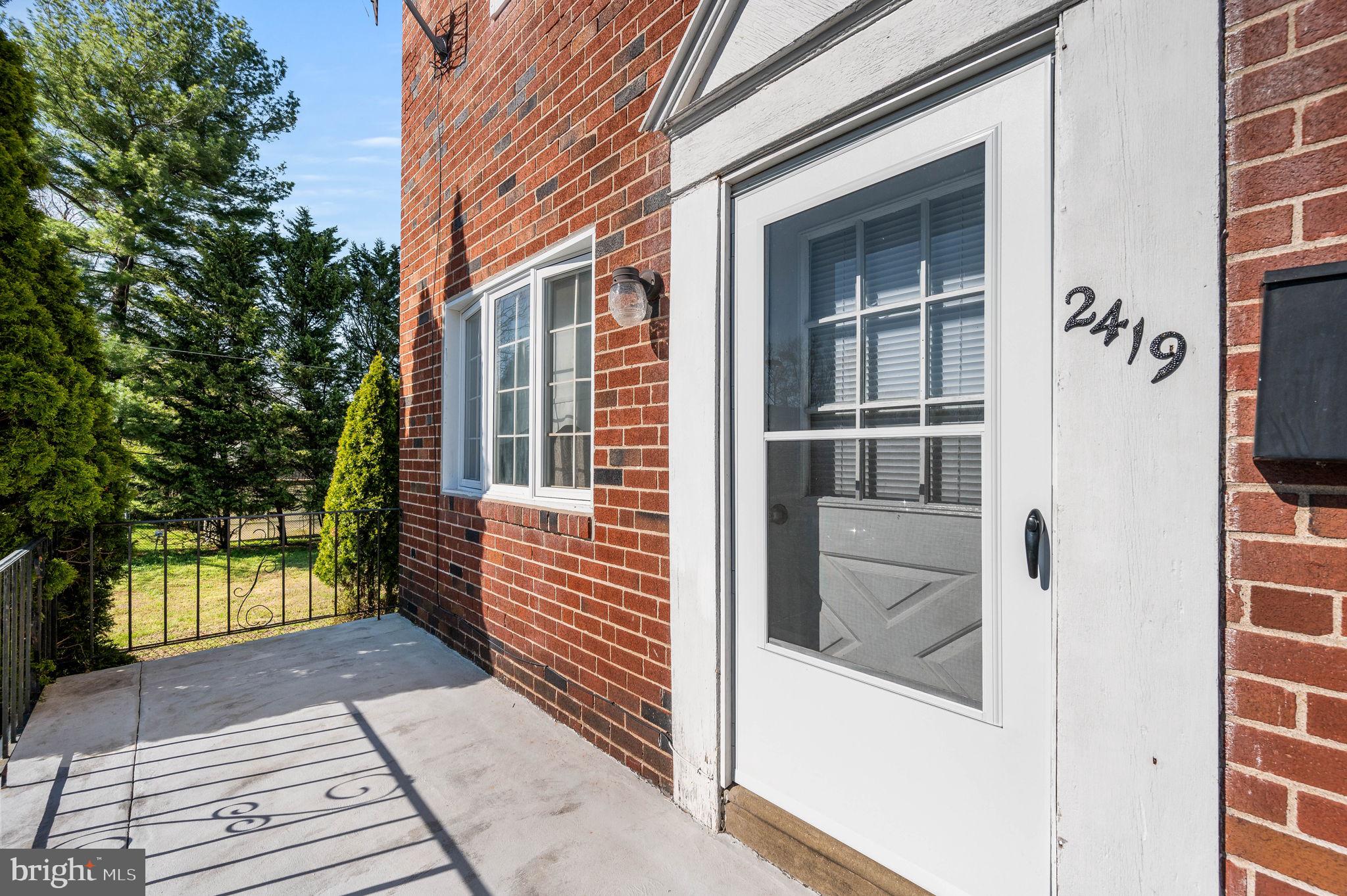 ELMWOOD PARK - Residential