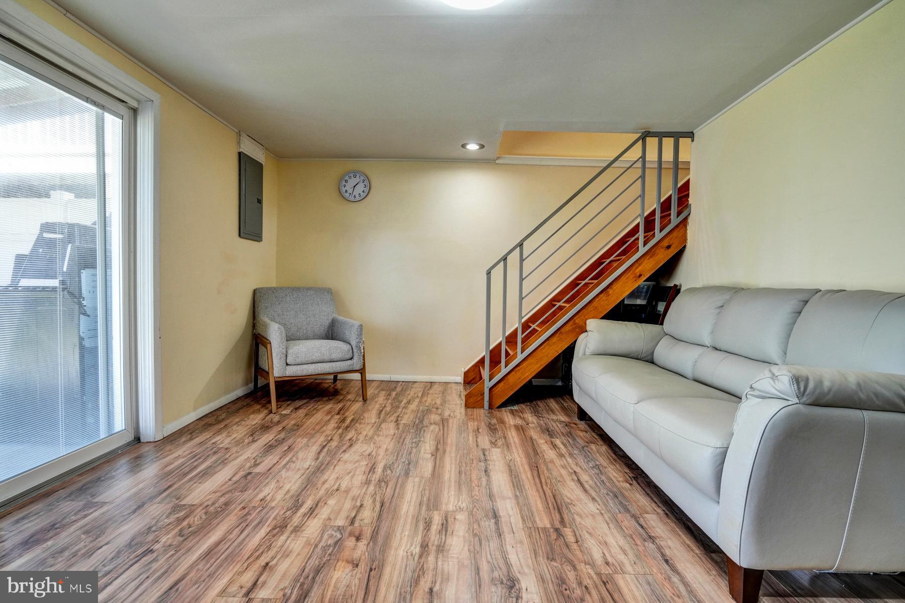 SOMERTON - Residential