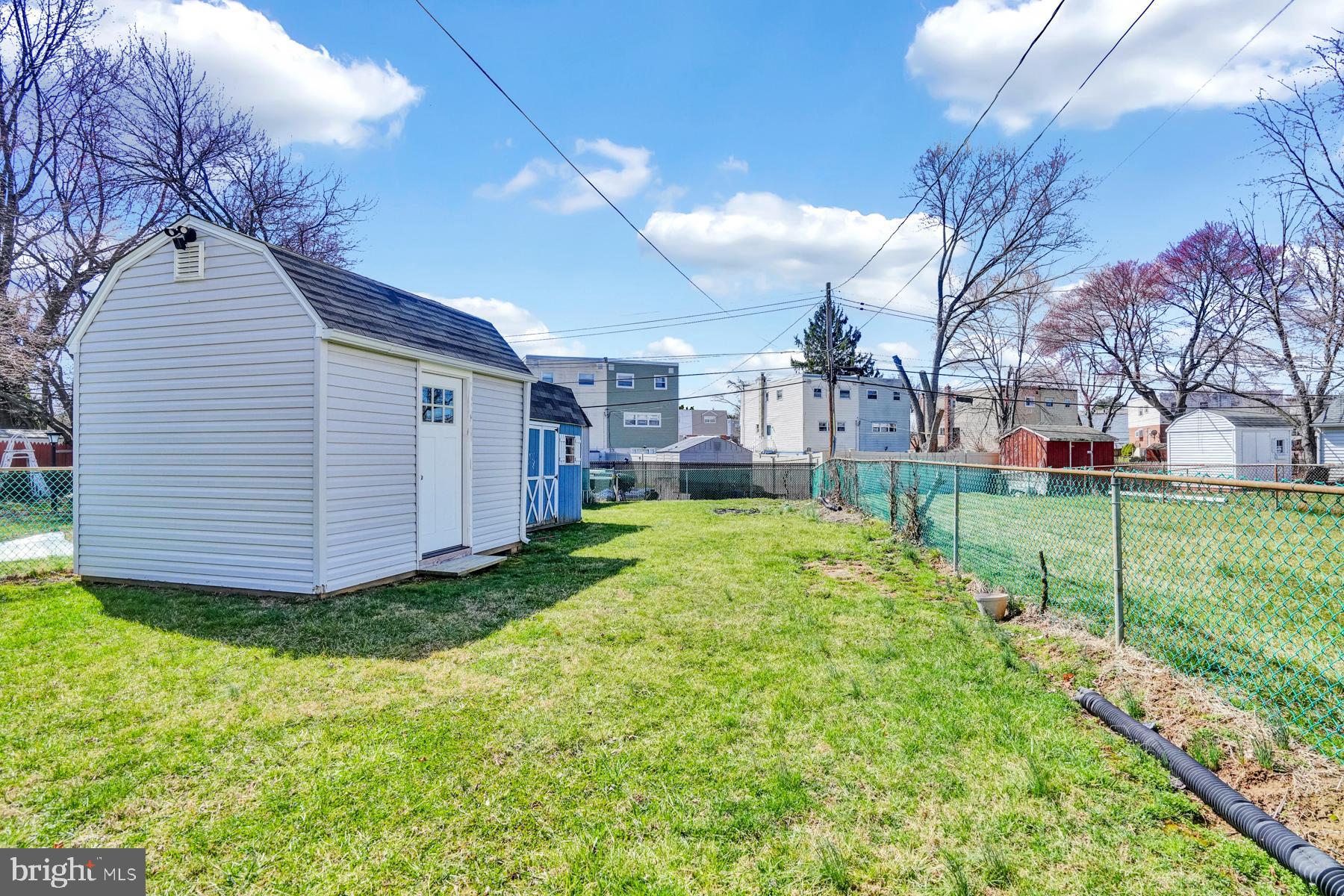 SOMERTON - Residential