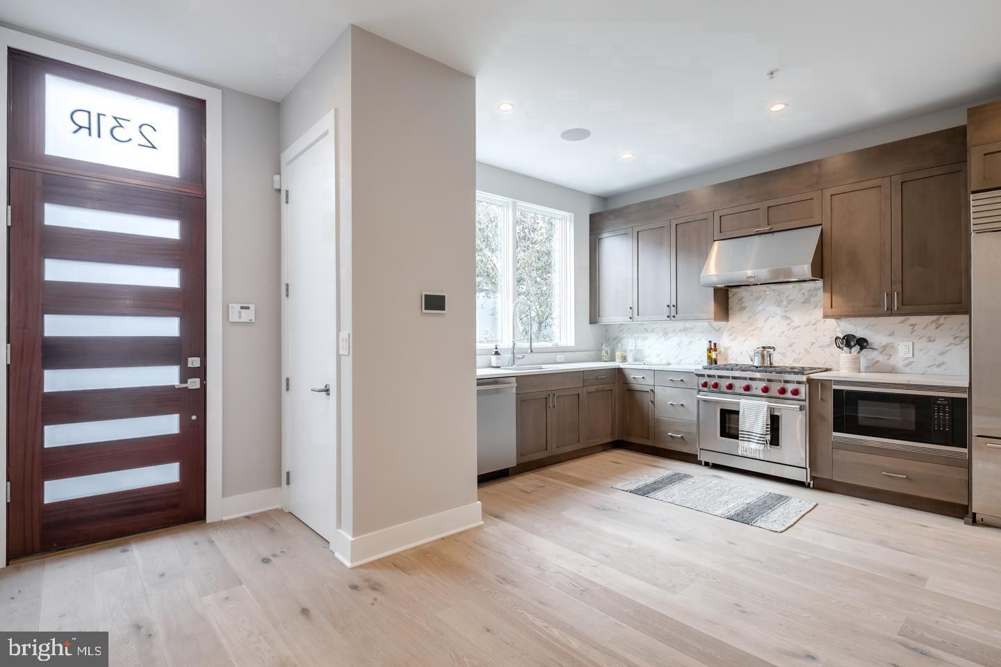 LOGAN SQUARE - Residential Lease