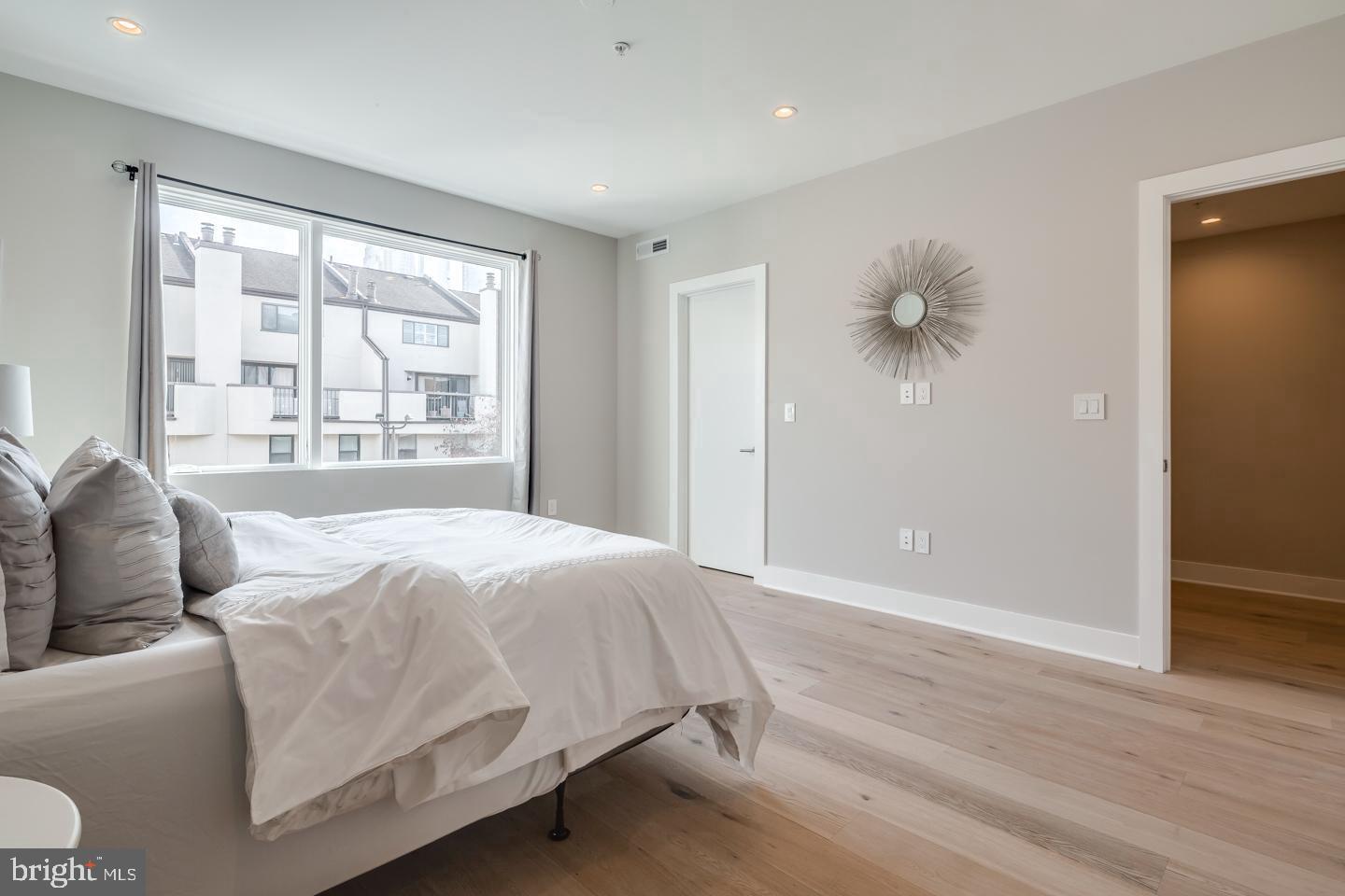 LOGAN SQUARE - Residential Lease