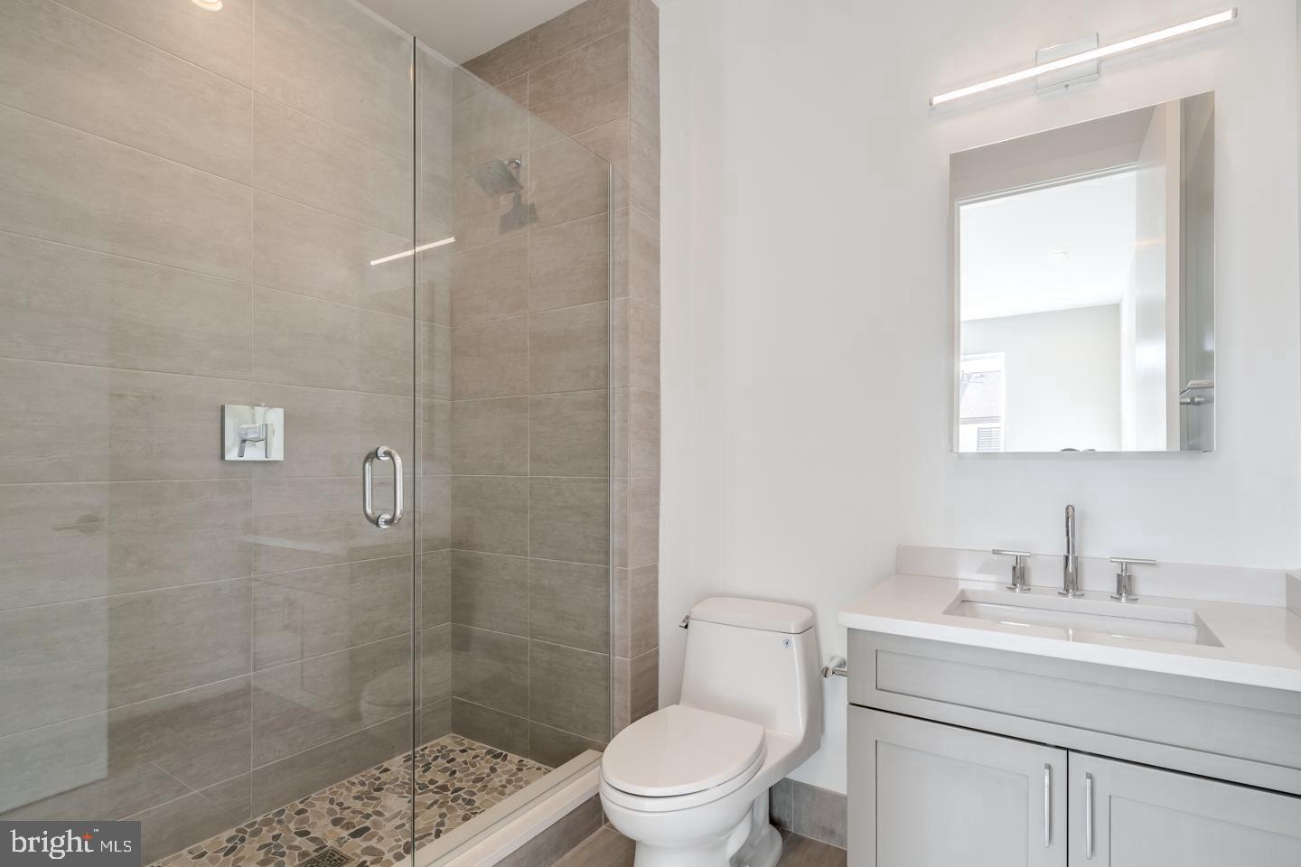 LOGAN SQUARE - Residential Lease