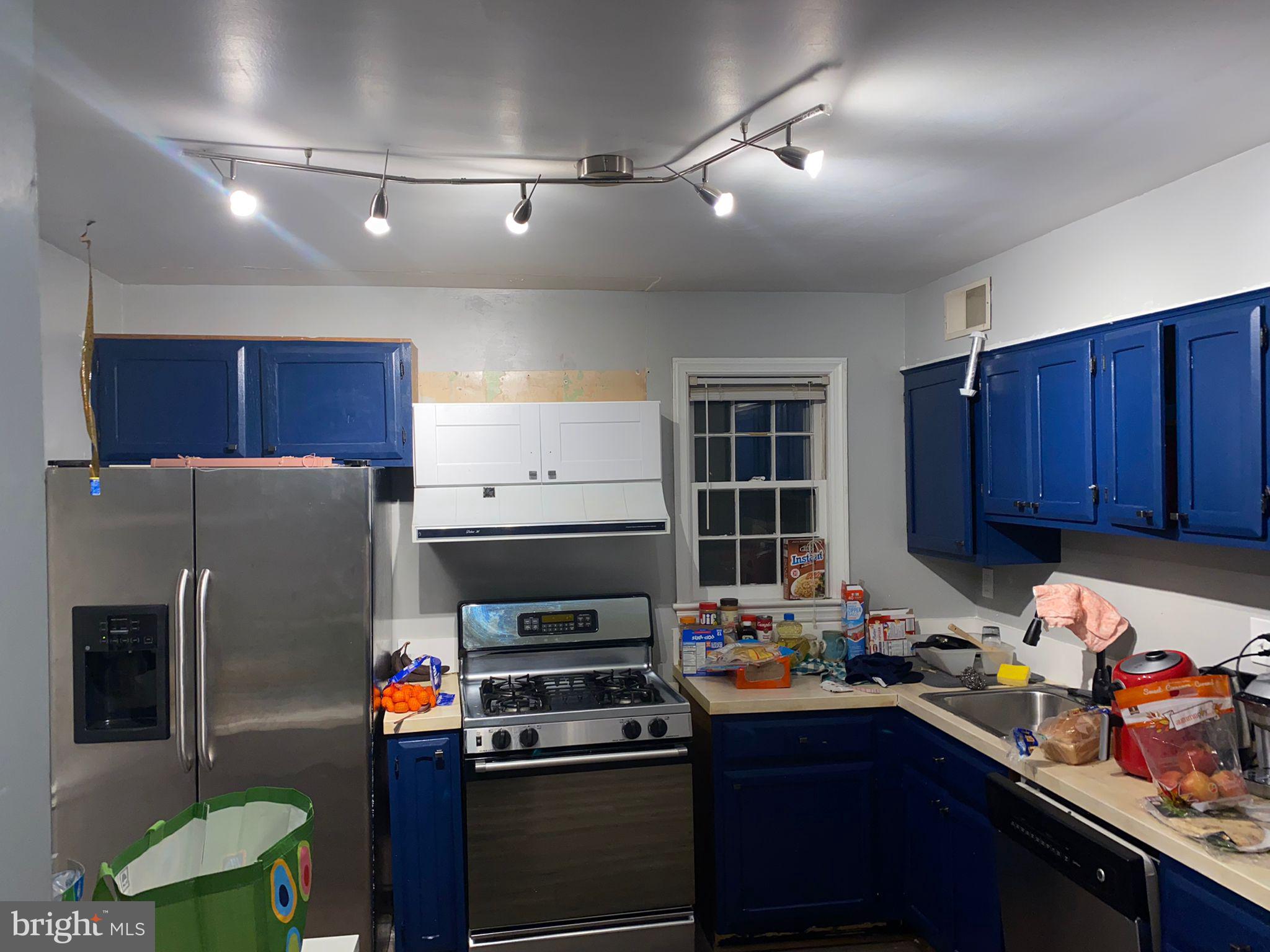 COLLEGE PARK - Residential Lease