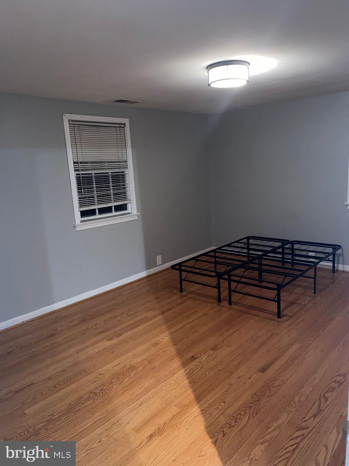 COLLEGE PARK - Residential Lease