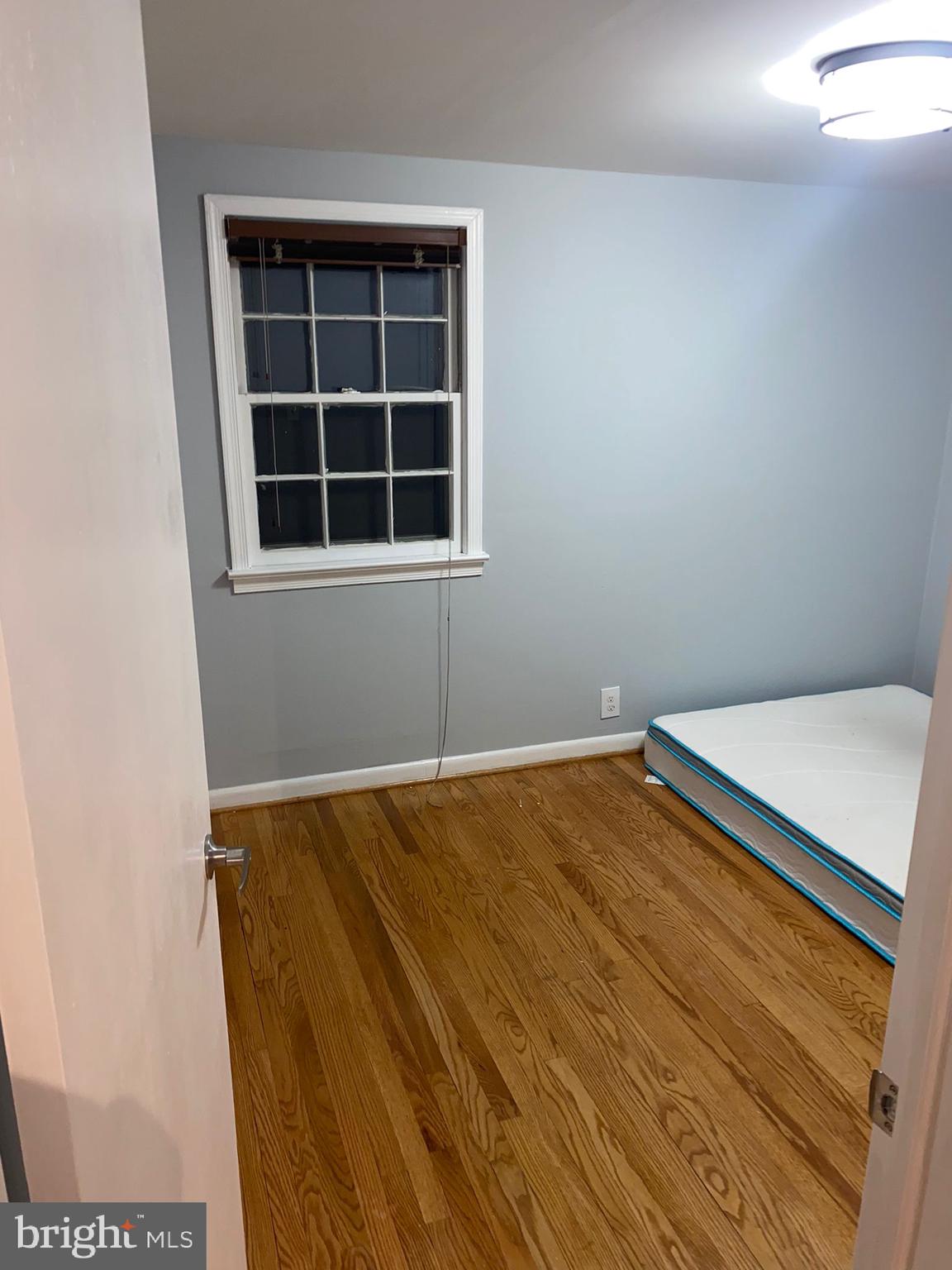 COLLEGE PARK - Residential Lease
