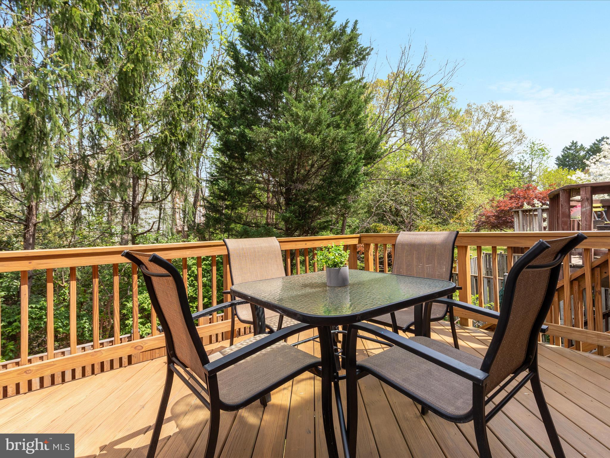 LONDON TOWN WEST - Residential