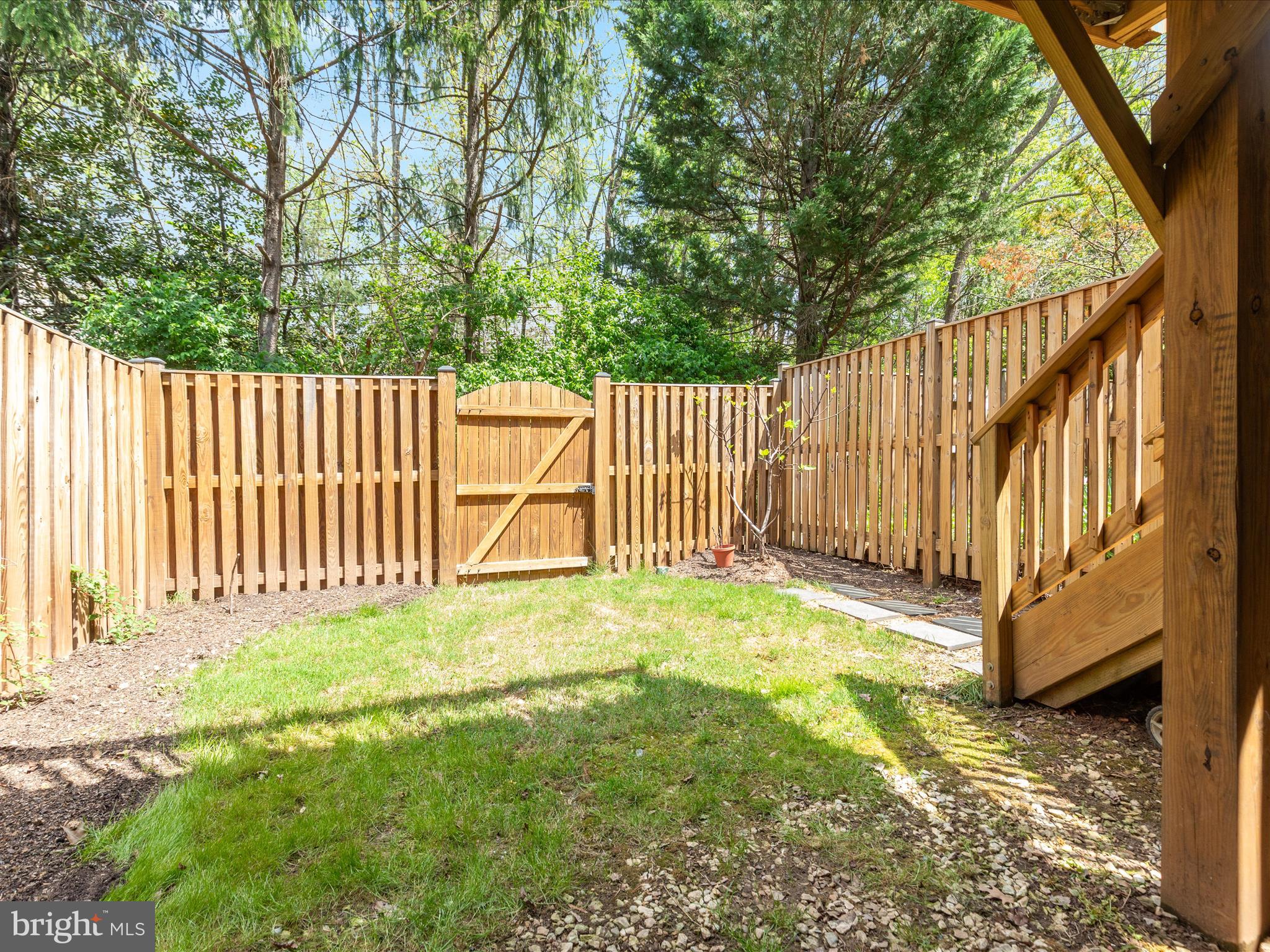 LONDON TOWN WEST - Residential