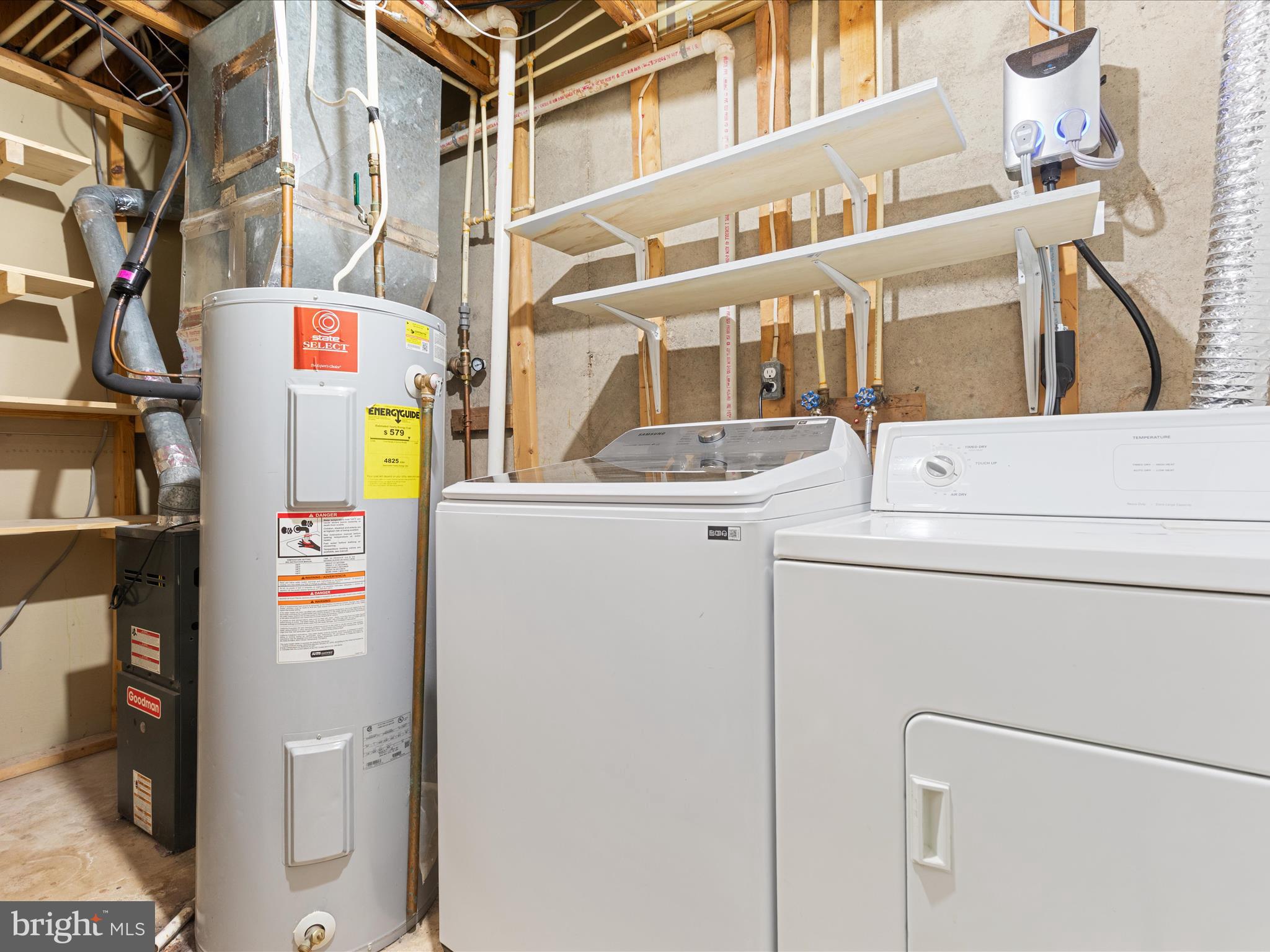 LONDON TOWN WEST - Residential