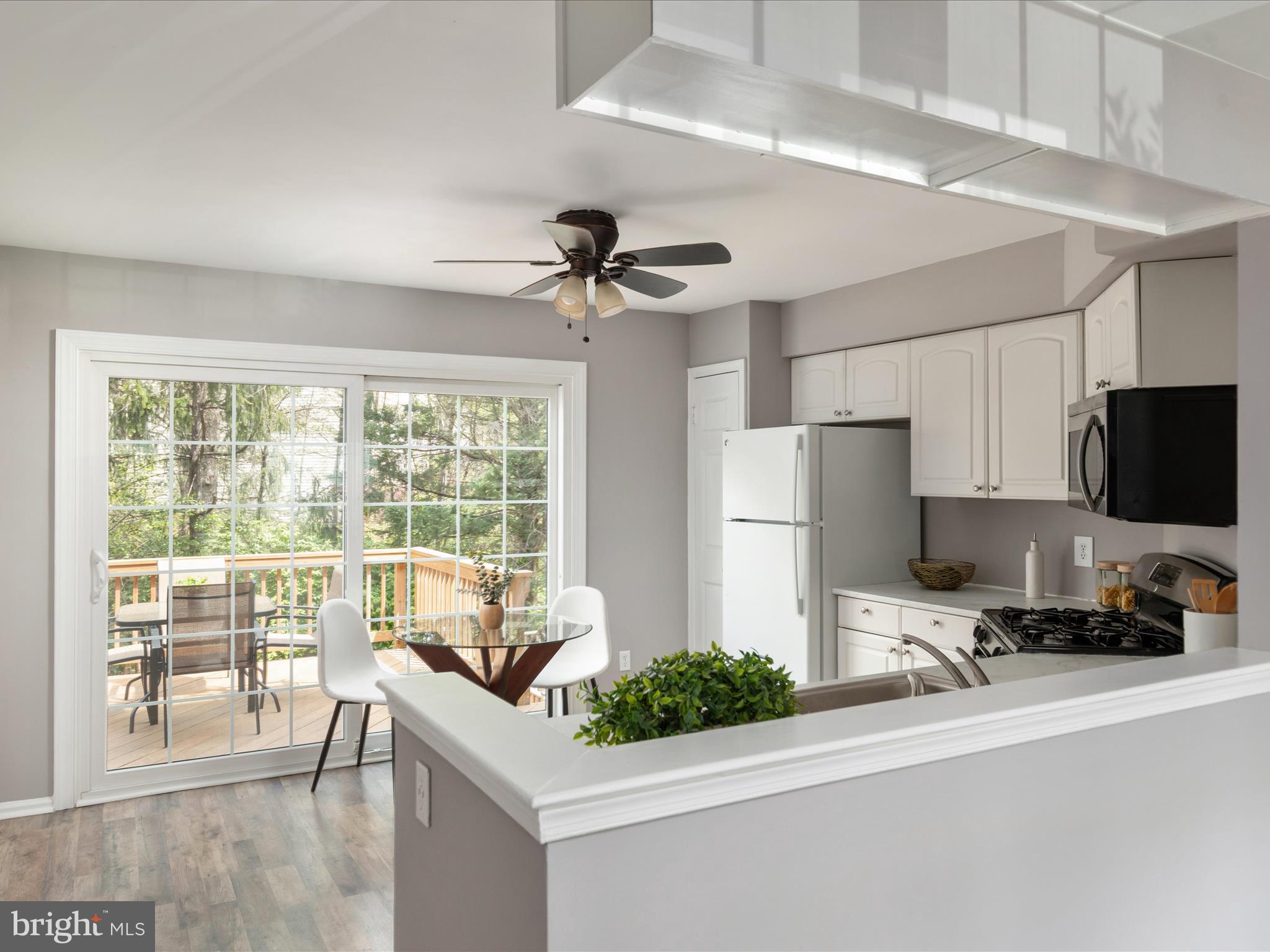 LONDON TOWN WEST - Residential