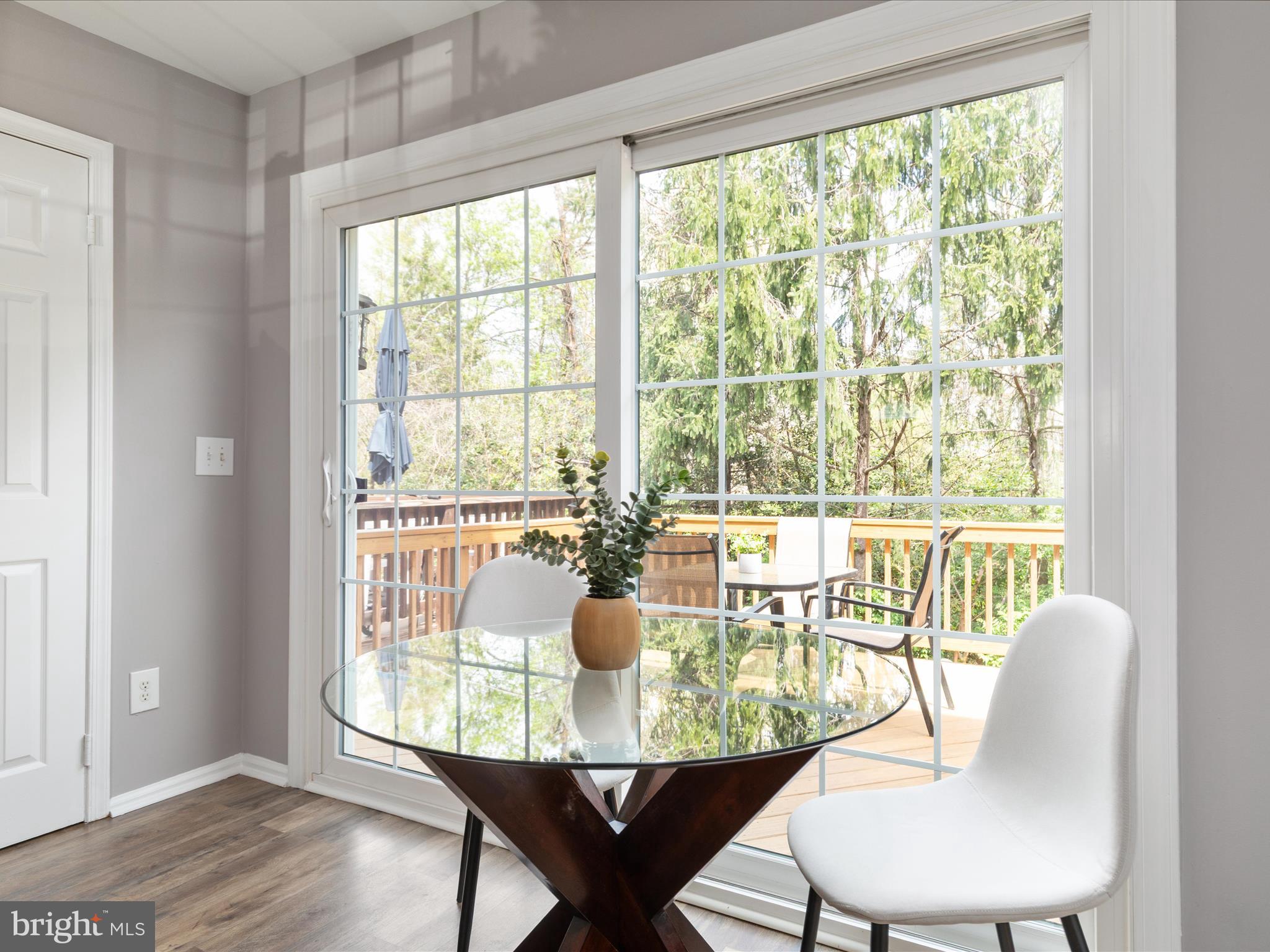 LONDON TOWN WEST - Residential