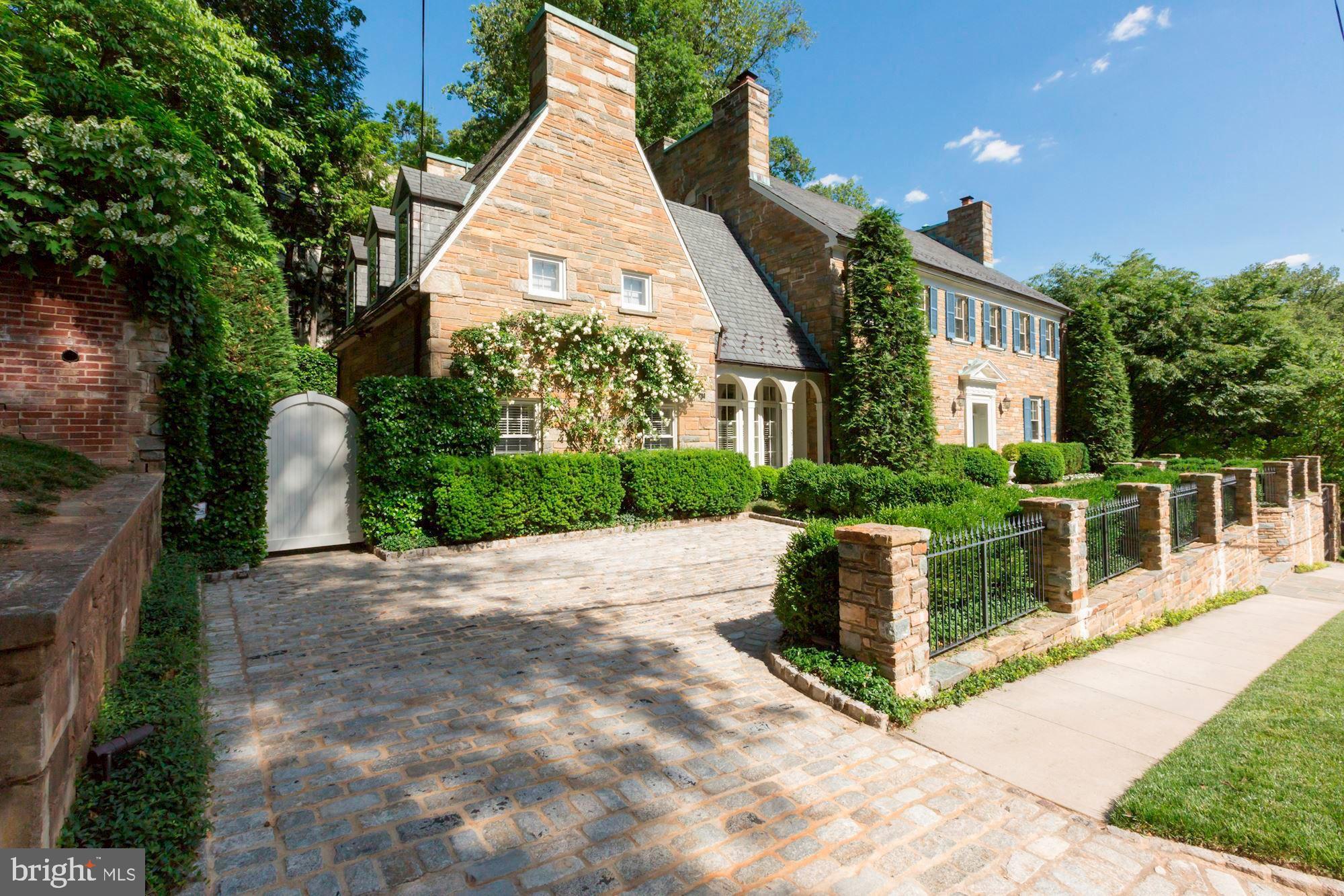 MASSACHUSETTS AVENUE HEIGHTS - Residential