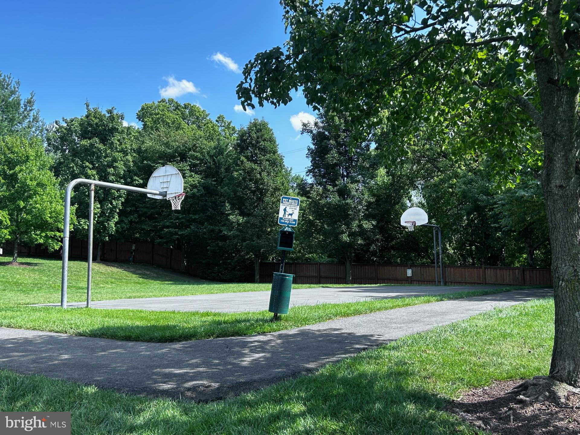 LEESBURG GATEWAY - Residential