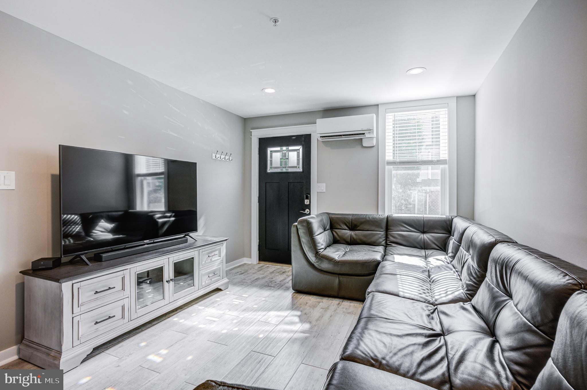 ANNAPOLIS - Residential