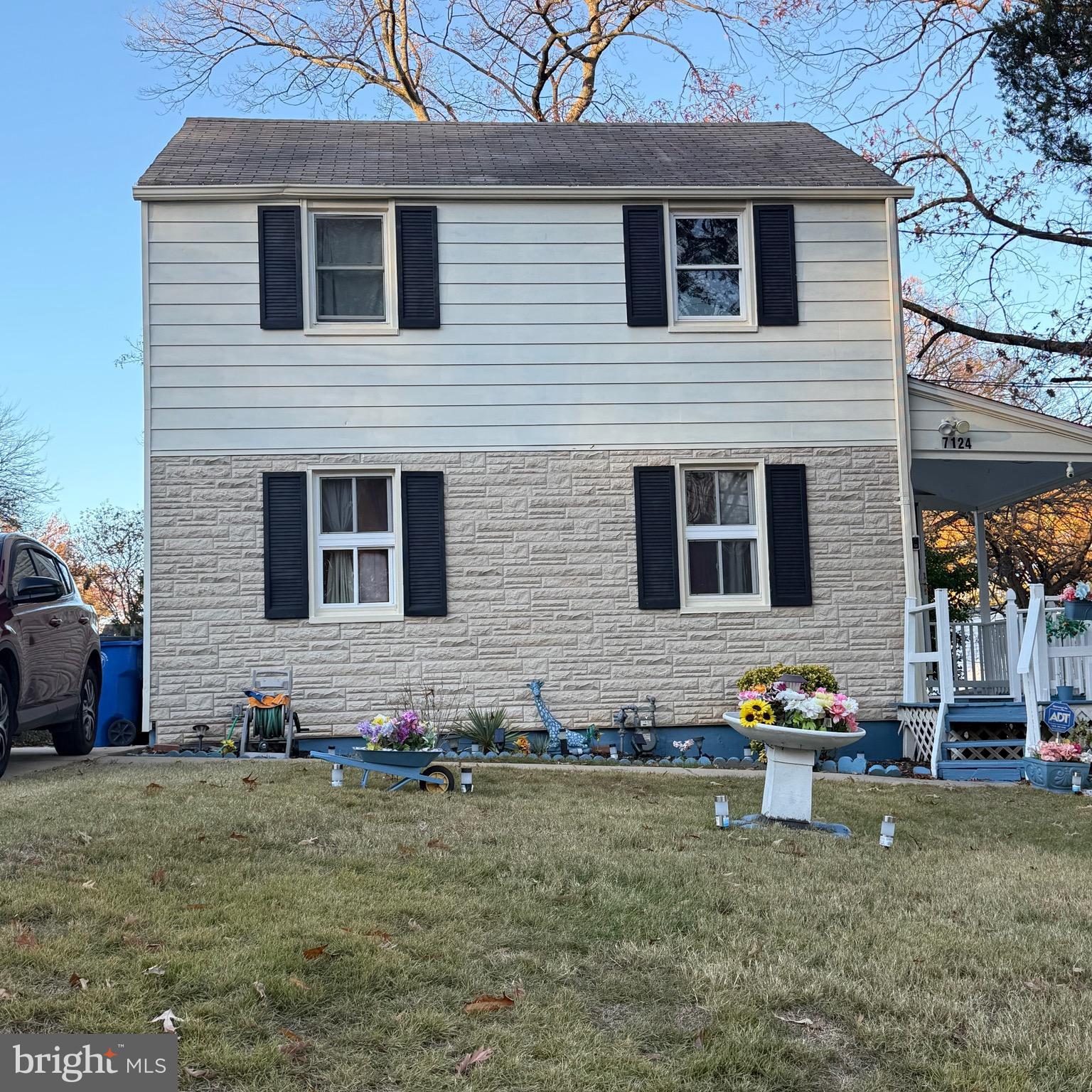 LANDOVER HILLS - Residential