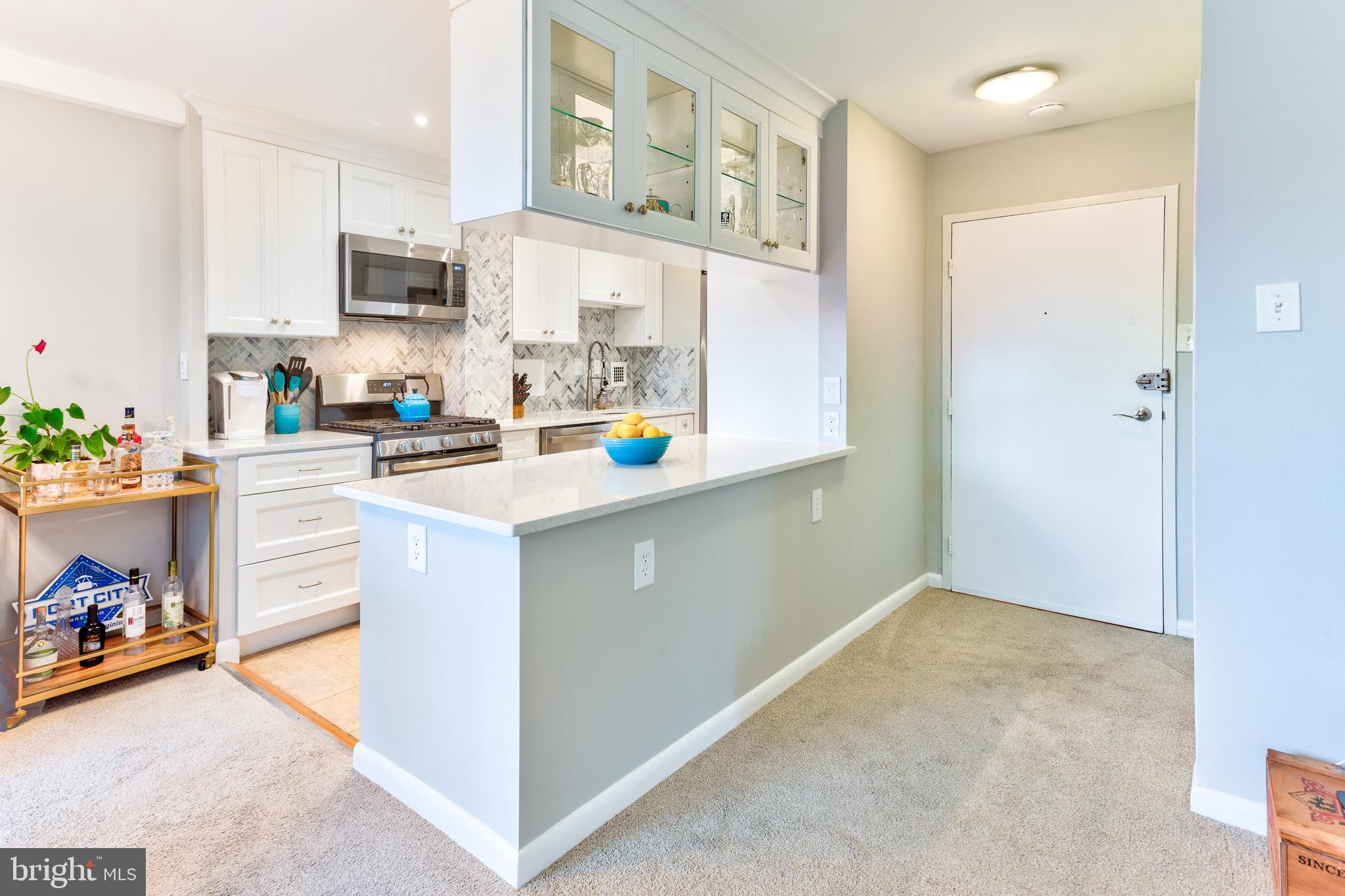 RIVER TOWERS - Residential