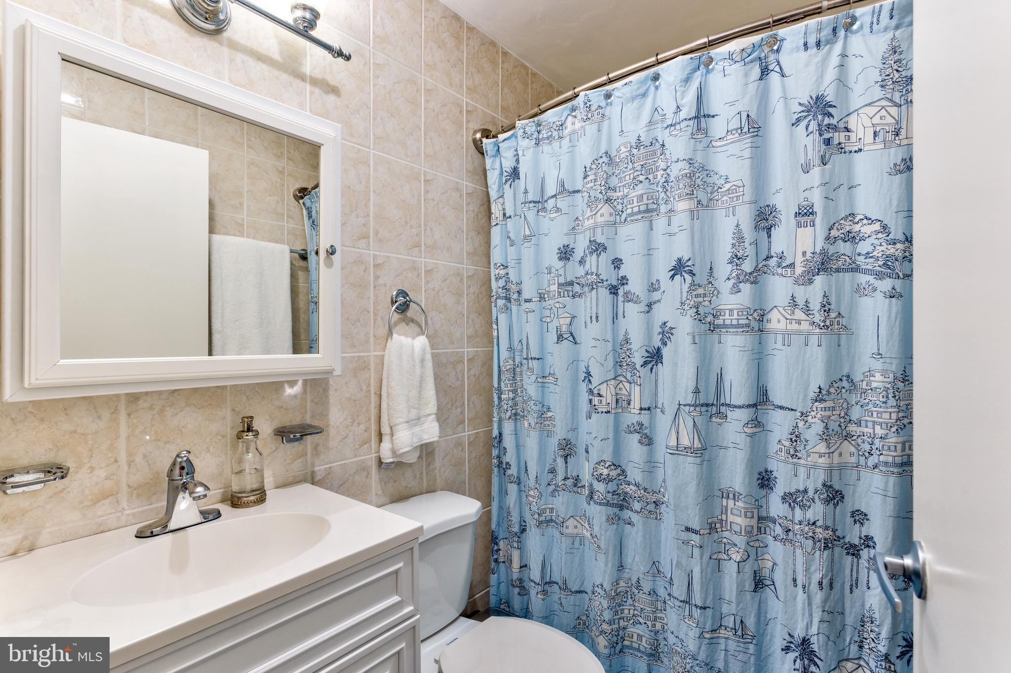 RIVER TOWERS - Residential