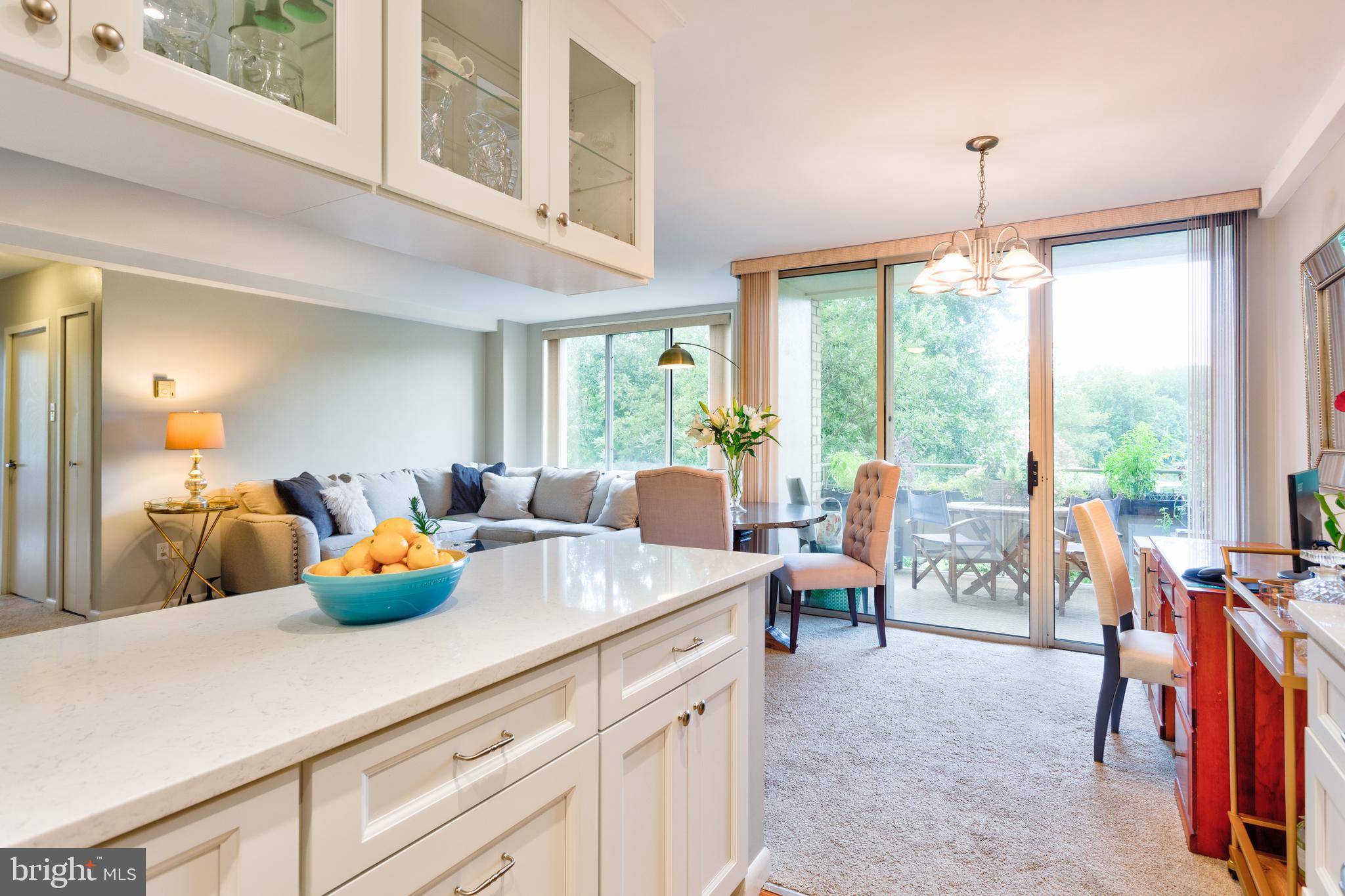 RIVER TOWERS - Residential