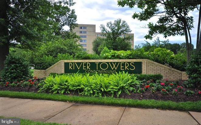 RIVER TOWERS - Residential