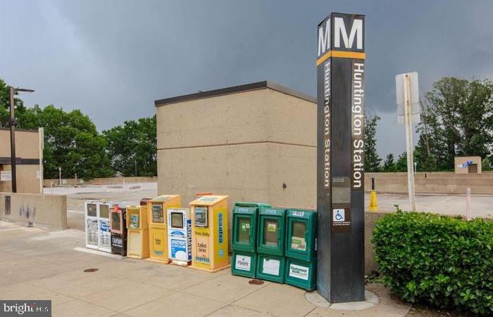 RIVER TOWERS - Residential