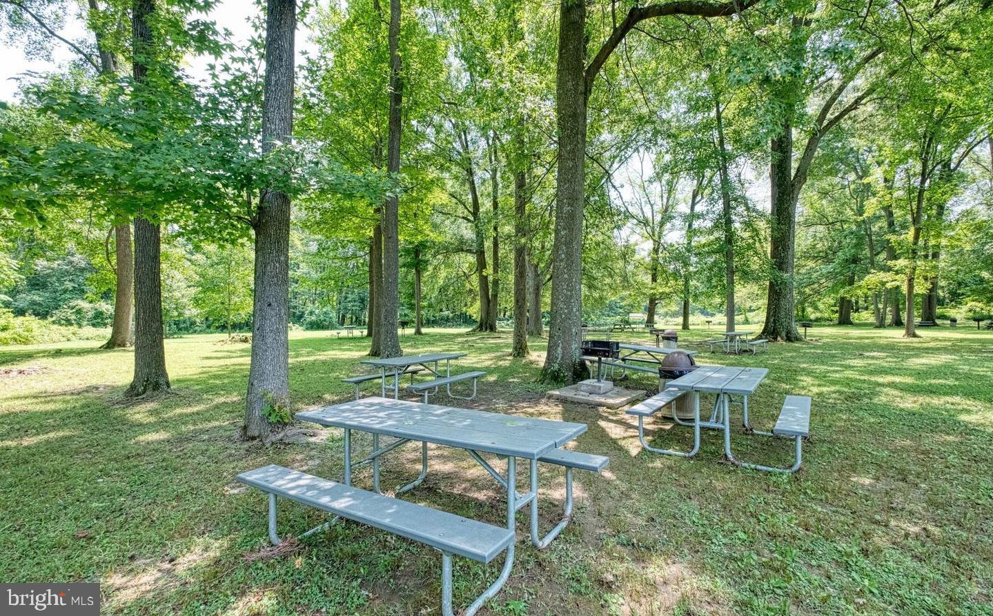 RIVER TOWERS - Residential