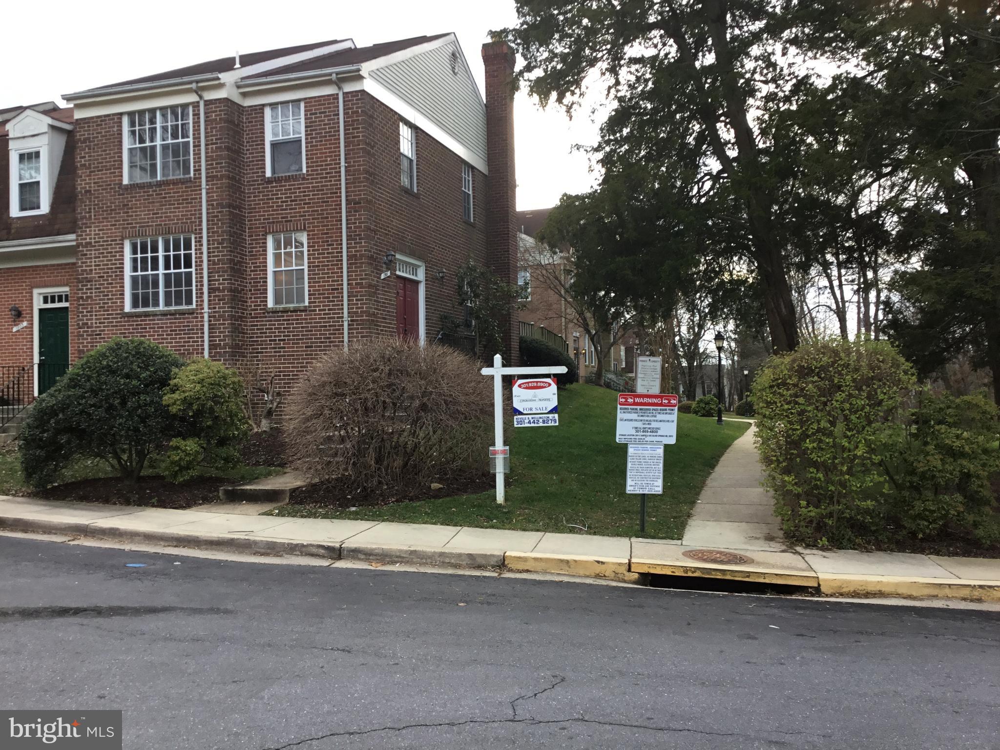 Great End unit Three Level Town House With (4) Bedrooms(3) Full Bath- (1) Half Bath, Finish Basement, Living & Dining-Room Hardwood Floor, New Carpet on The Top Floor ,Foyer & Kitchen Soft Ceramic Tiles. This is a beauty