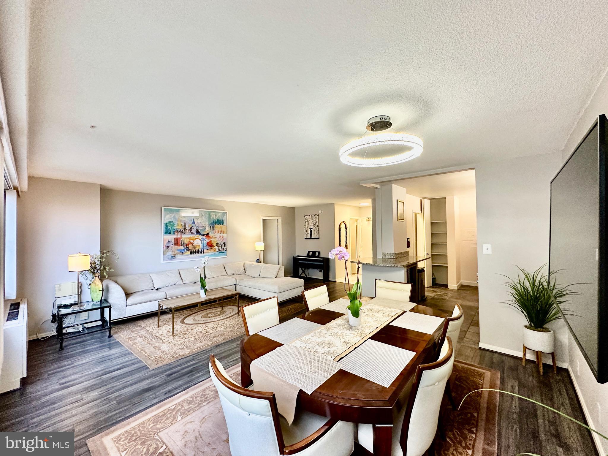 WILLOUGHBY OF CHEVY CHASE - Residential