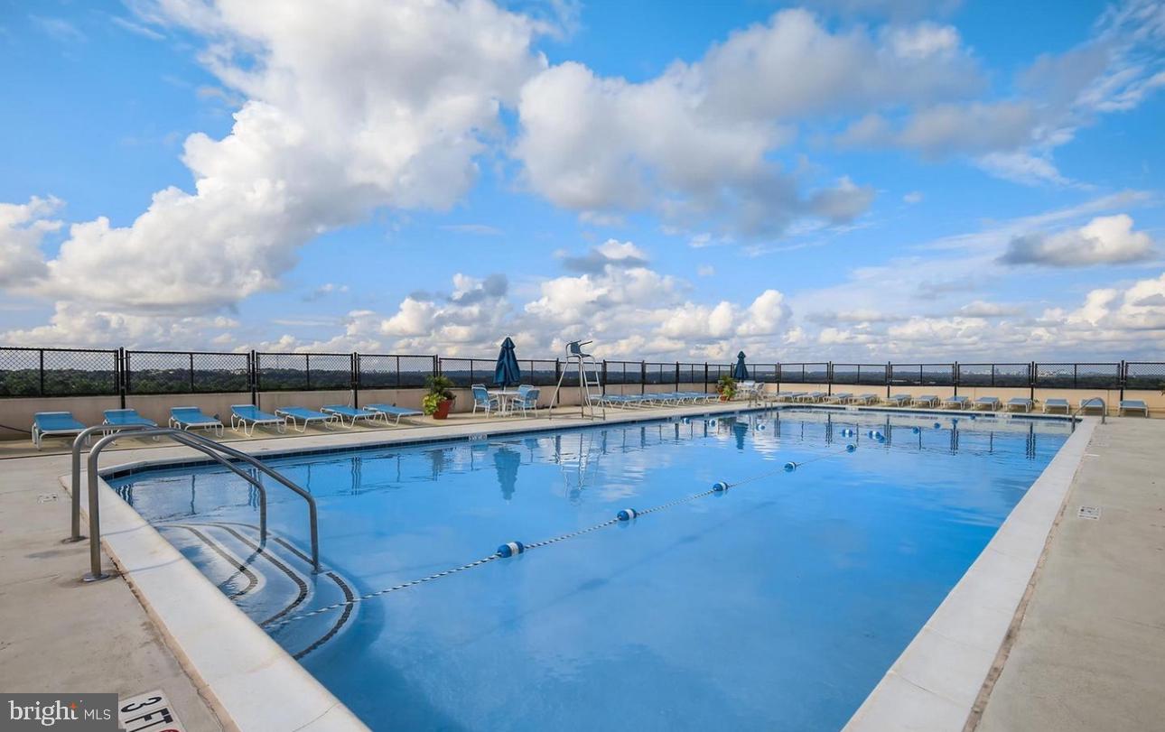 WILLOUGHBY OF CHEVY CHASE - Residential