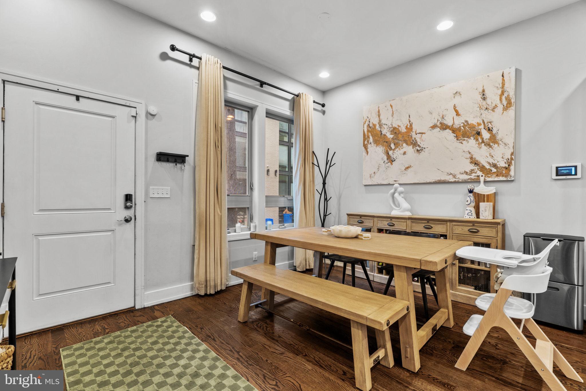 1516 N PALETHORP STREET