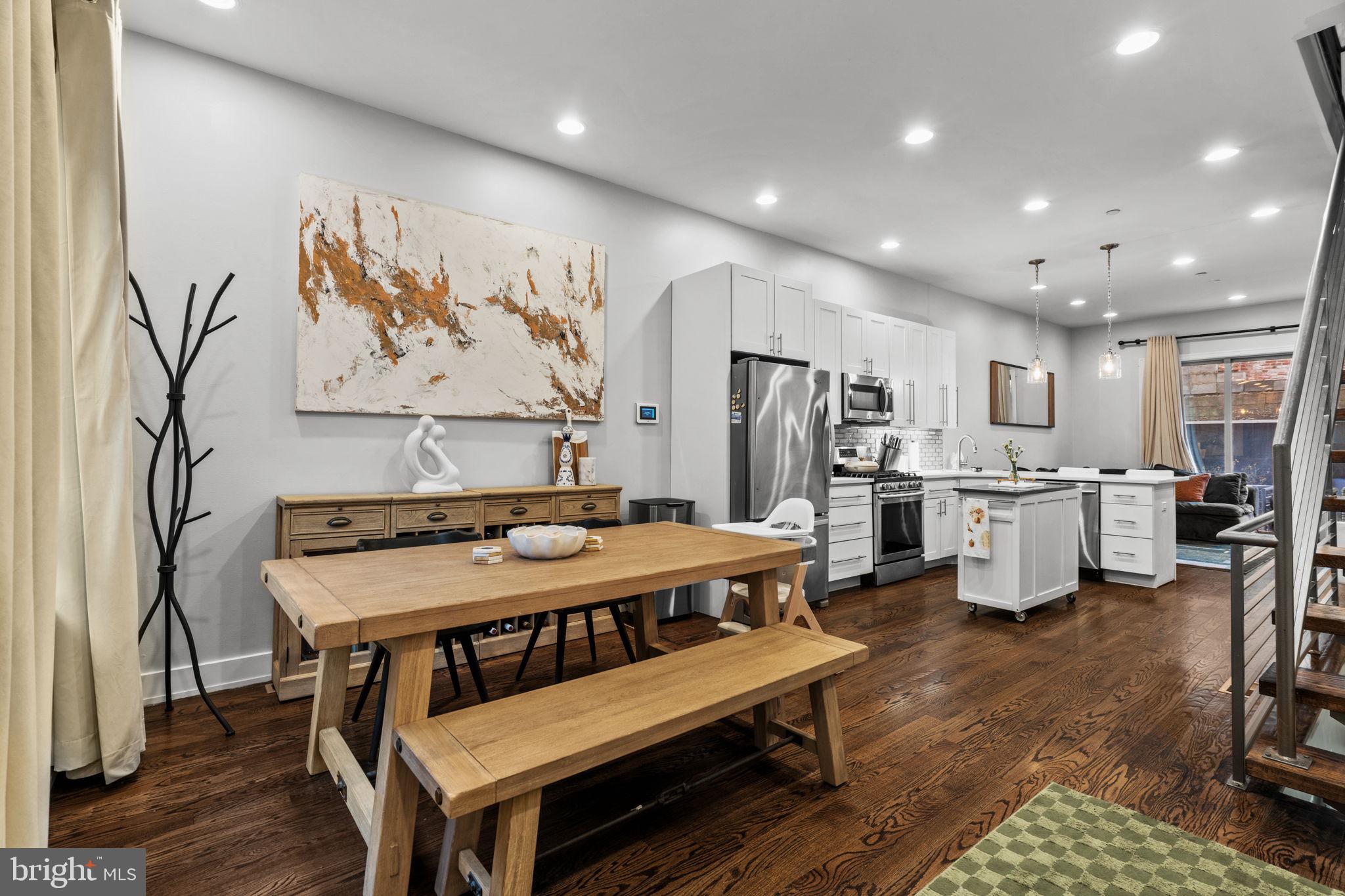 1516 N PALETHORP STREET