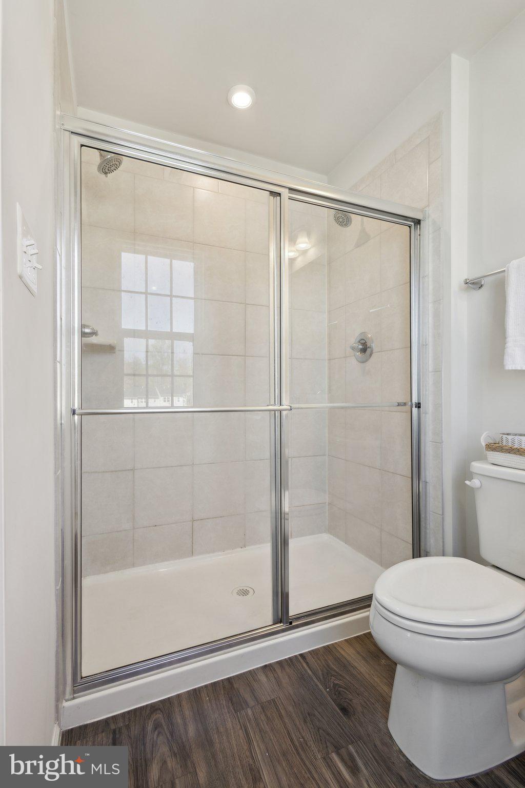 WILDERNESS SHORES - Residential