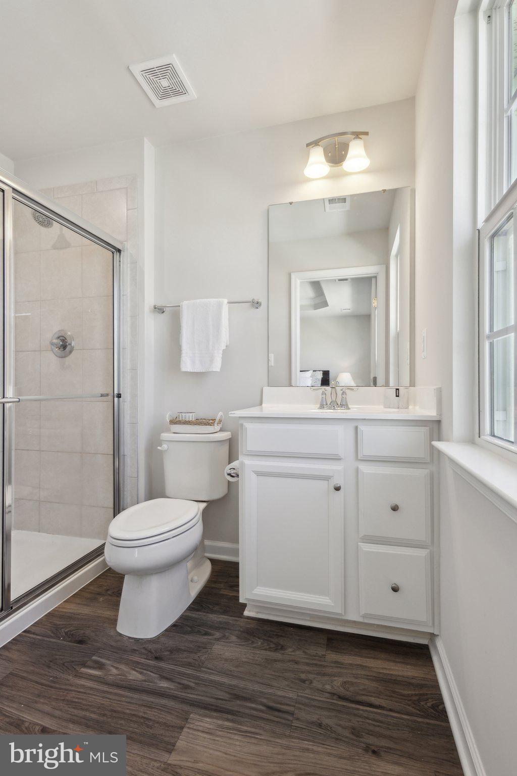 WILDERNESS SHORES - Residential