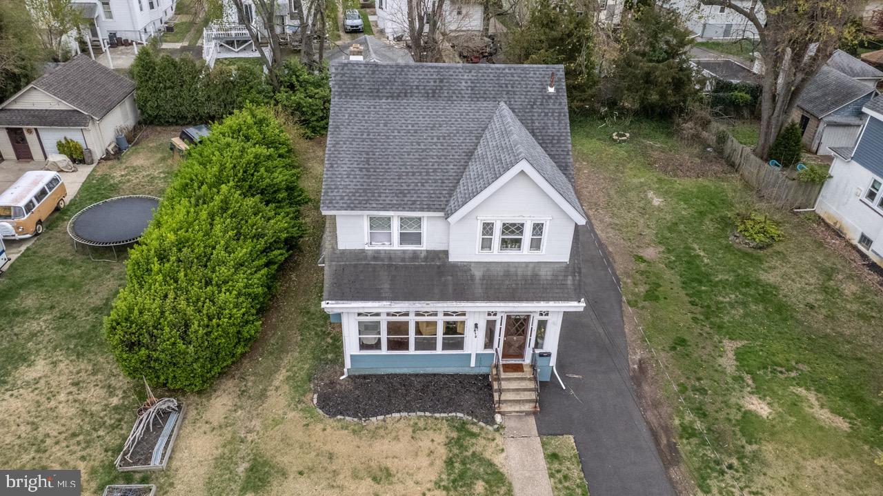 512 JESSAMINE AVENUE